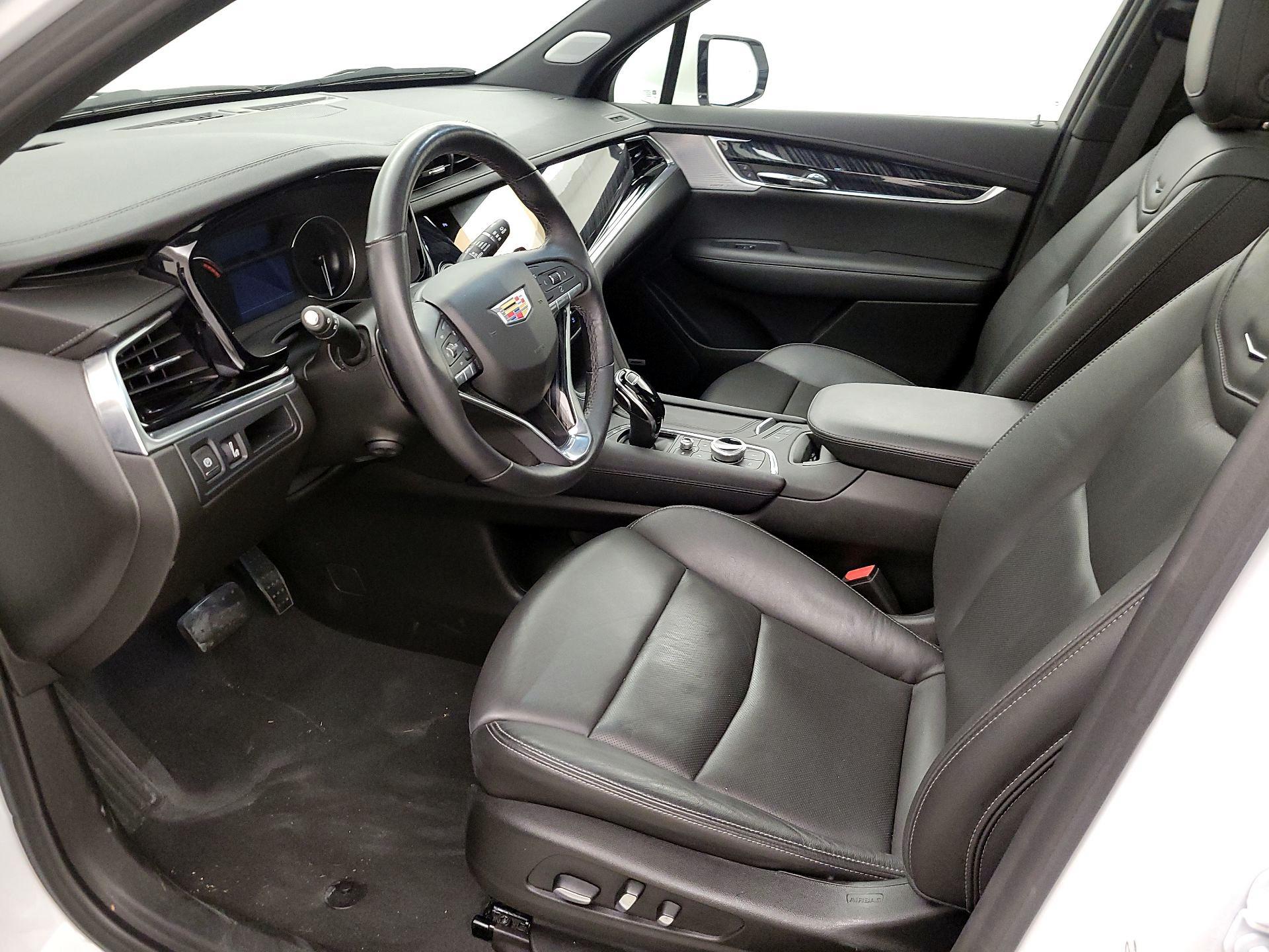 Thumbnail: 2025 Cadillac XT6 - 11