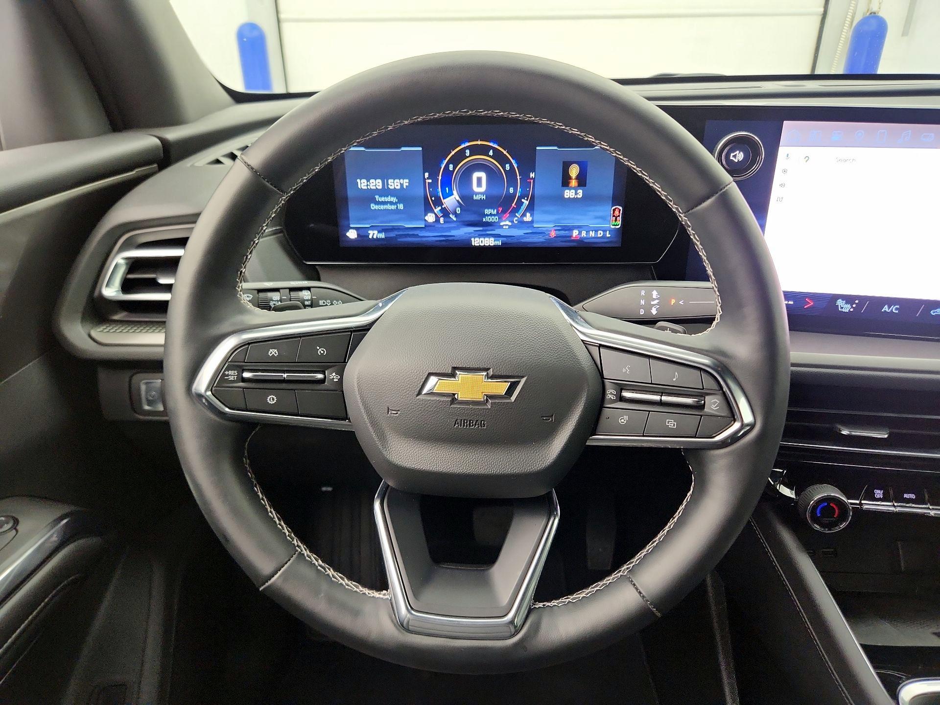 Thumbnail: 2025 Chevrolet Traverse - 10