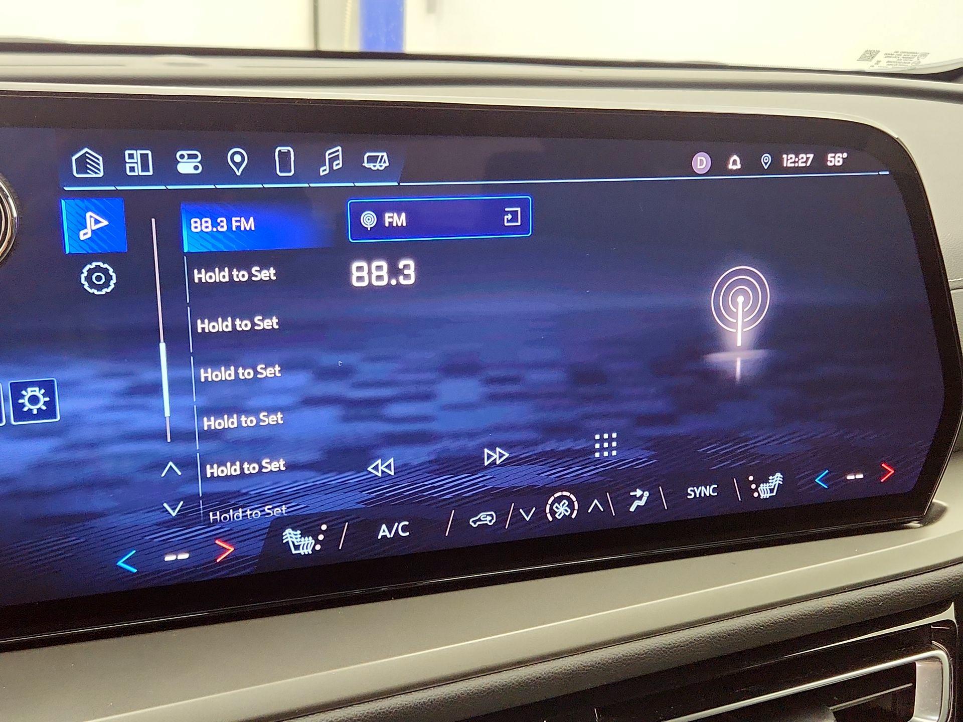 Thumbnail: 2025 Chevrolet Traverse - 16