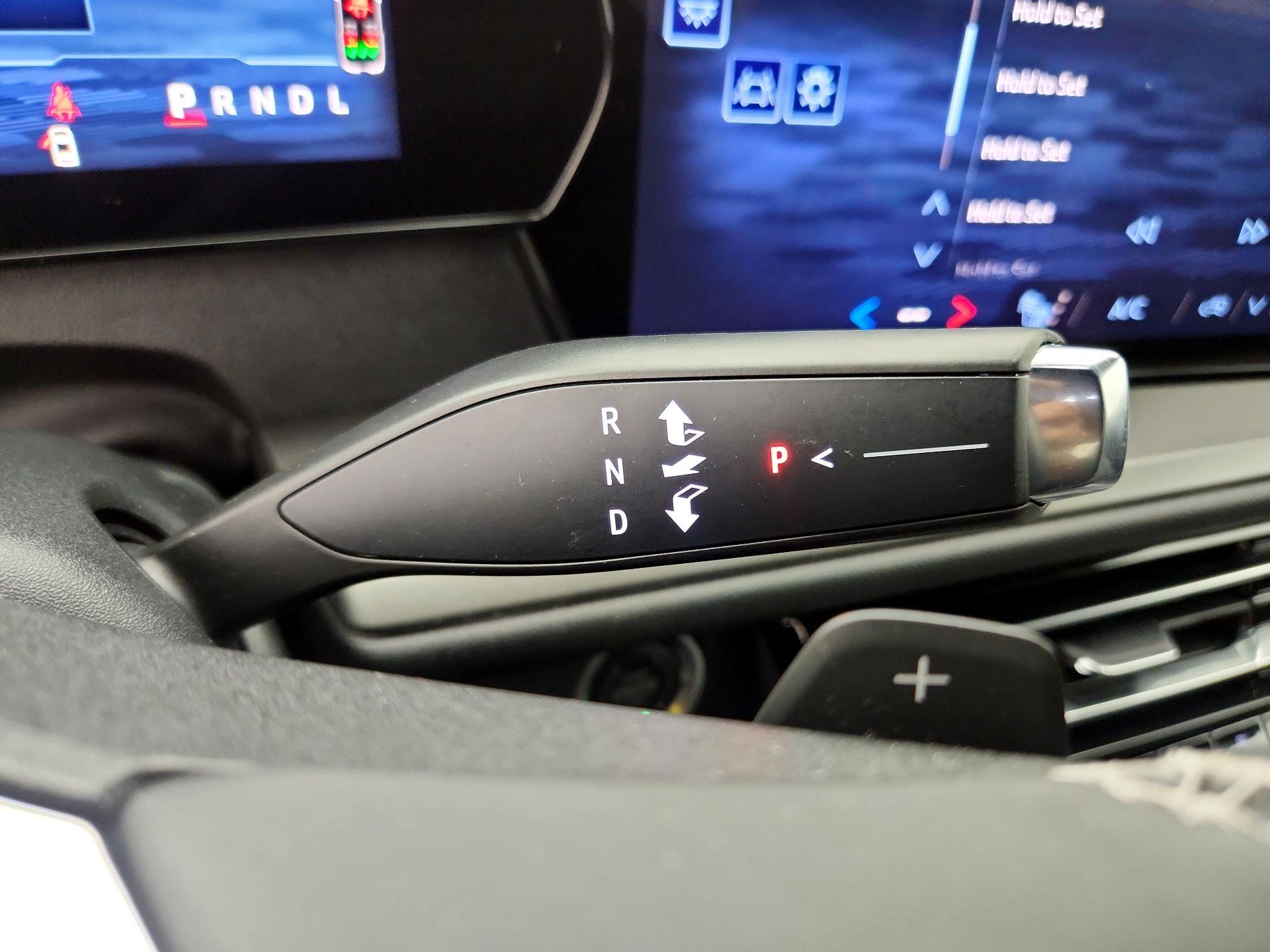 Thumbnail: 2025 Chevrolet Traverse - 18