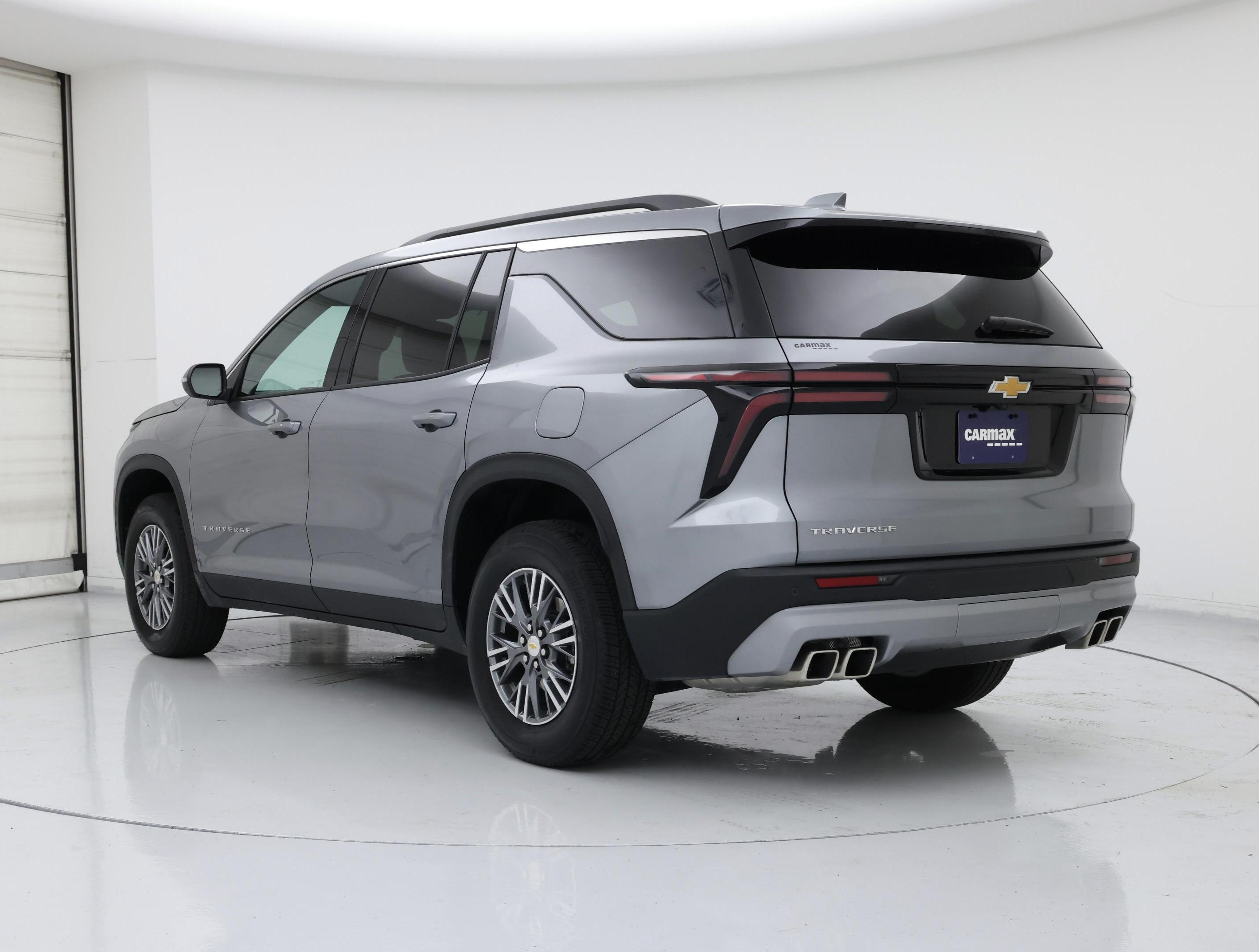 Thumbnail: 2025 Chevrolet Traverse - 2