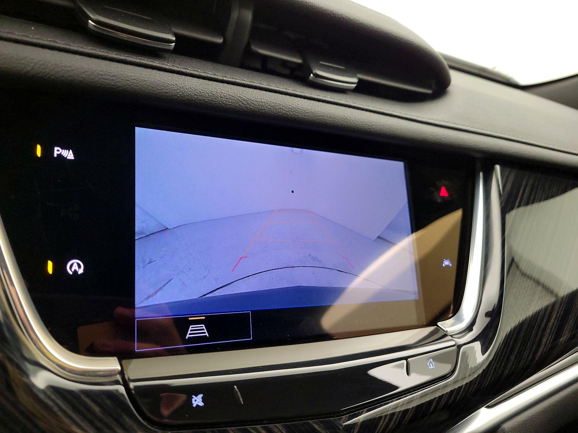 Thumbnail: 2025 Cadillac XT6 - 15