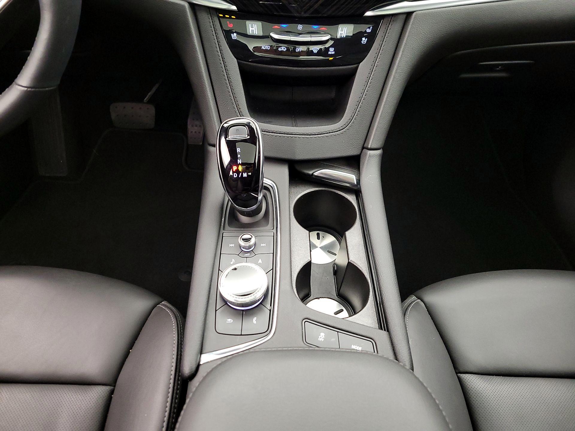 Thumbnail: 2025 Cadillac XT6 - 18