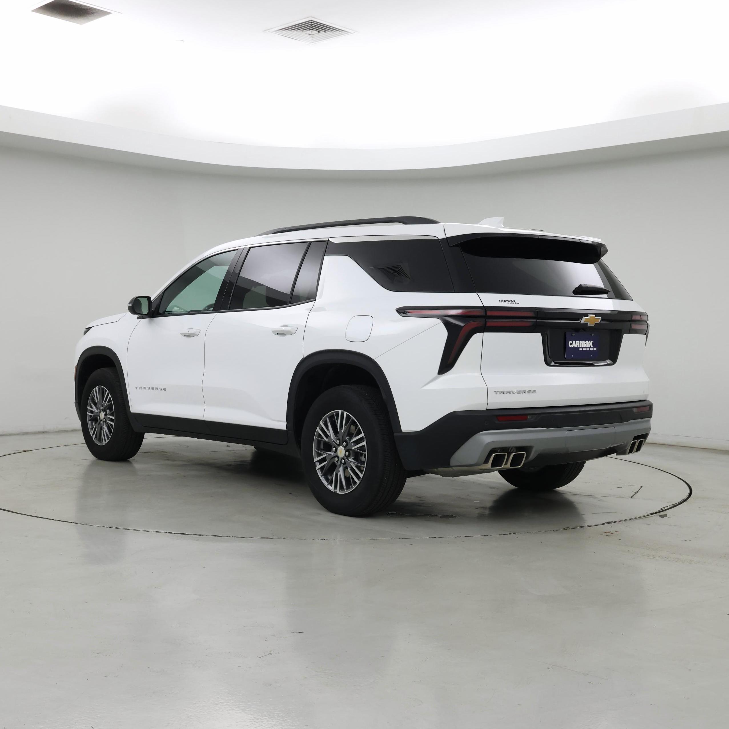 Thumbnail: 2025 Chevrolet Traverse - 2