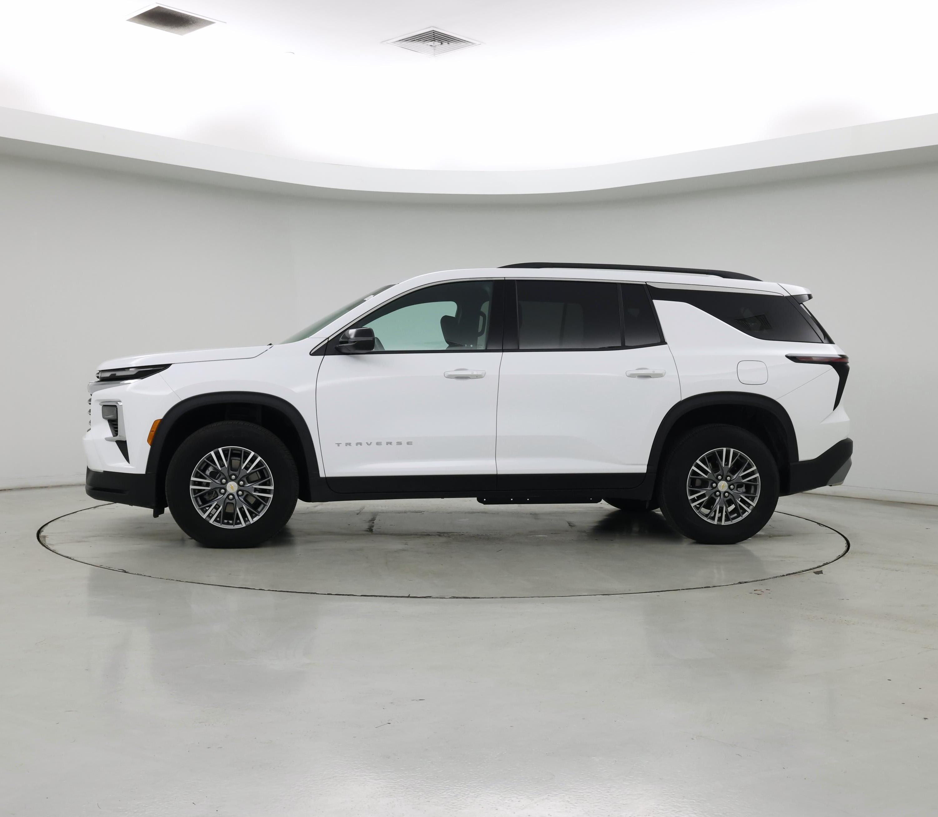 Thumbnail: 2025 Chevrolet Traverse - 3