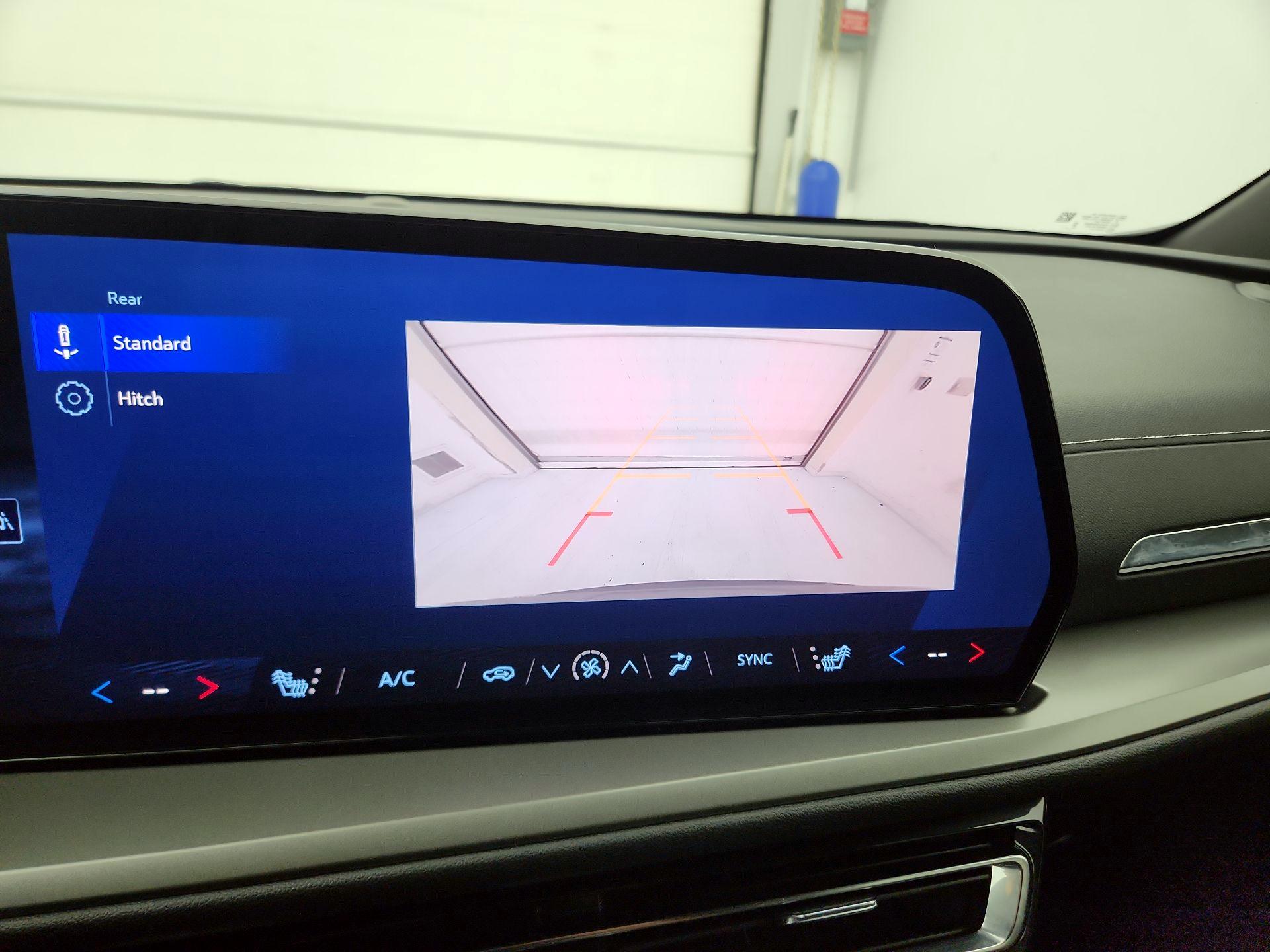 Thumbnail: 2025 Chevrolet Traverse - 15