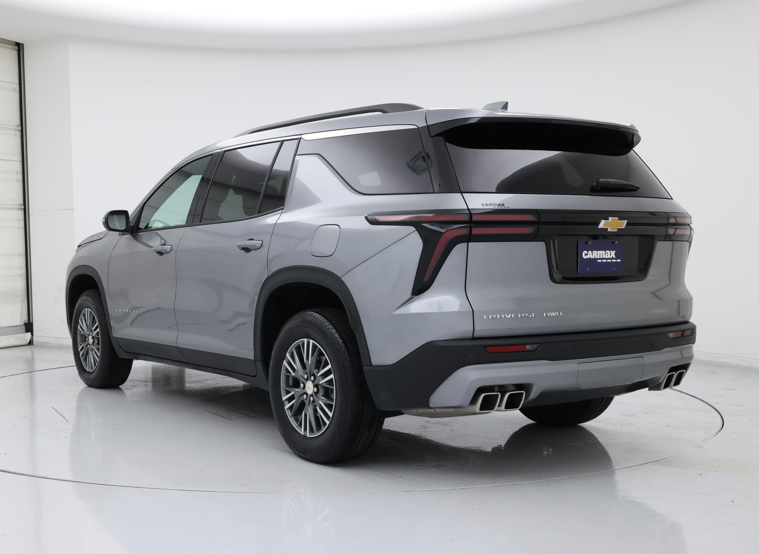 Thumbnail: 2025 Chevrolet Traverse - 2