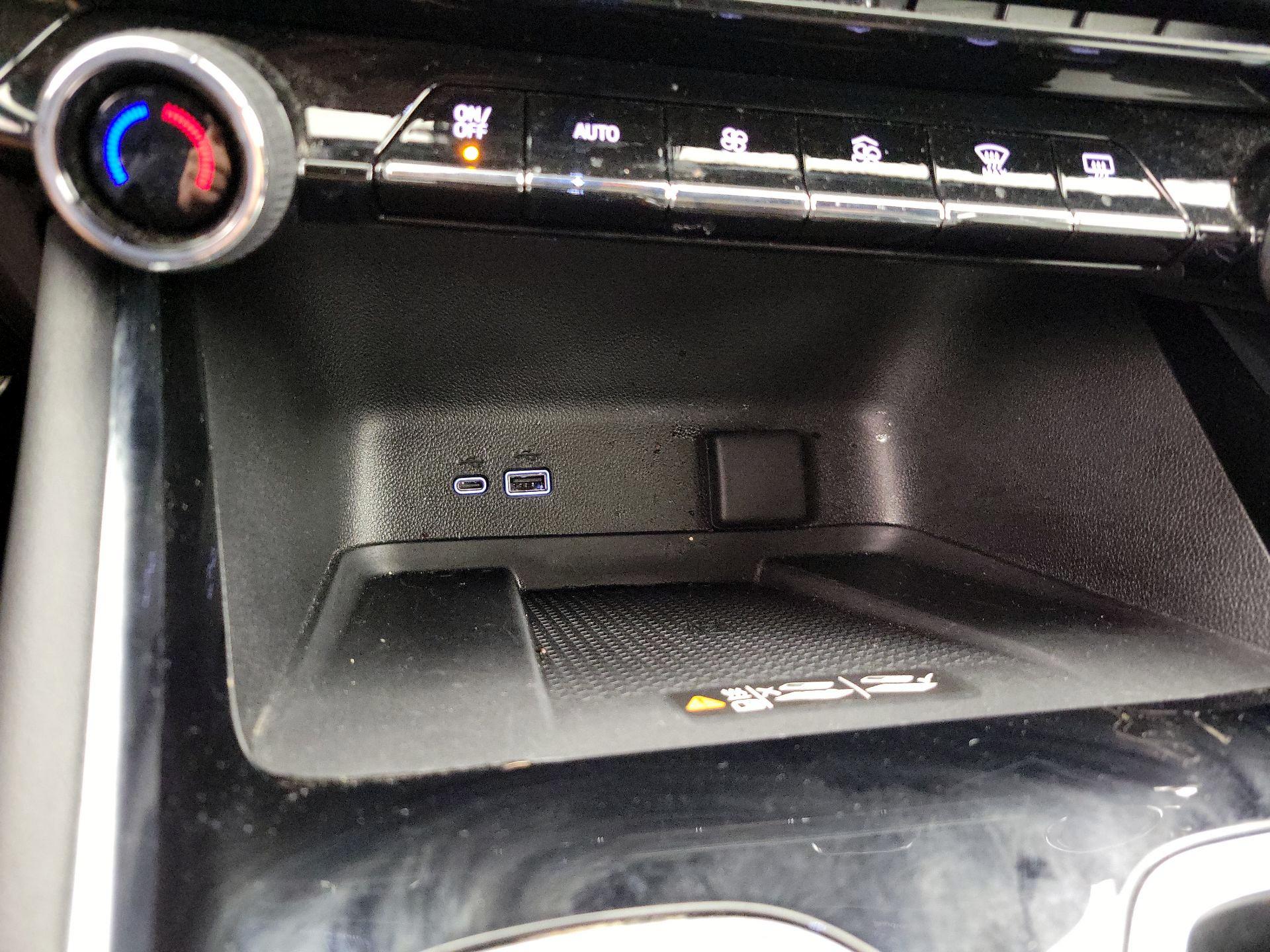 Thumbnail: 2025 Chevrolet Traverse - 18