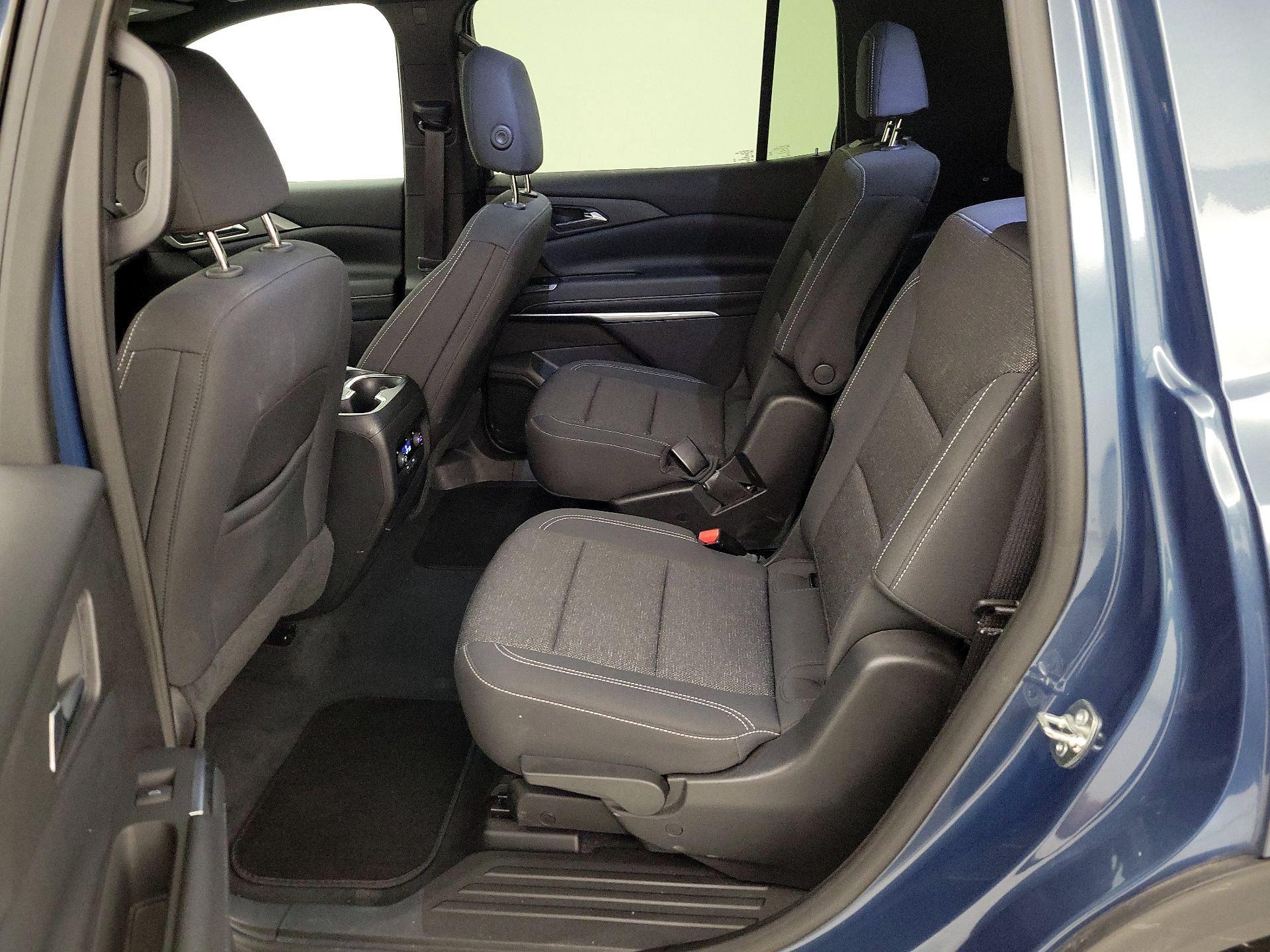 Thumbnail: 2025 Chevrolet Traverse - 19