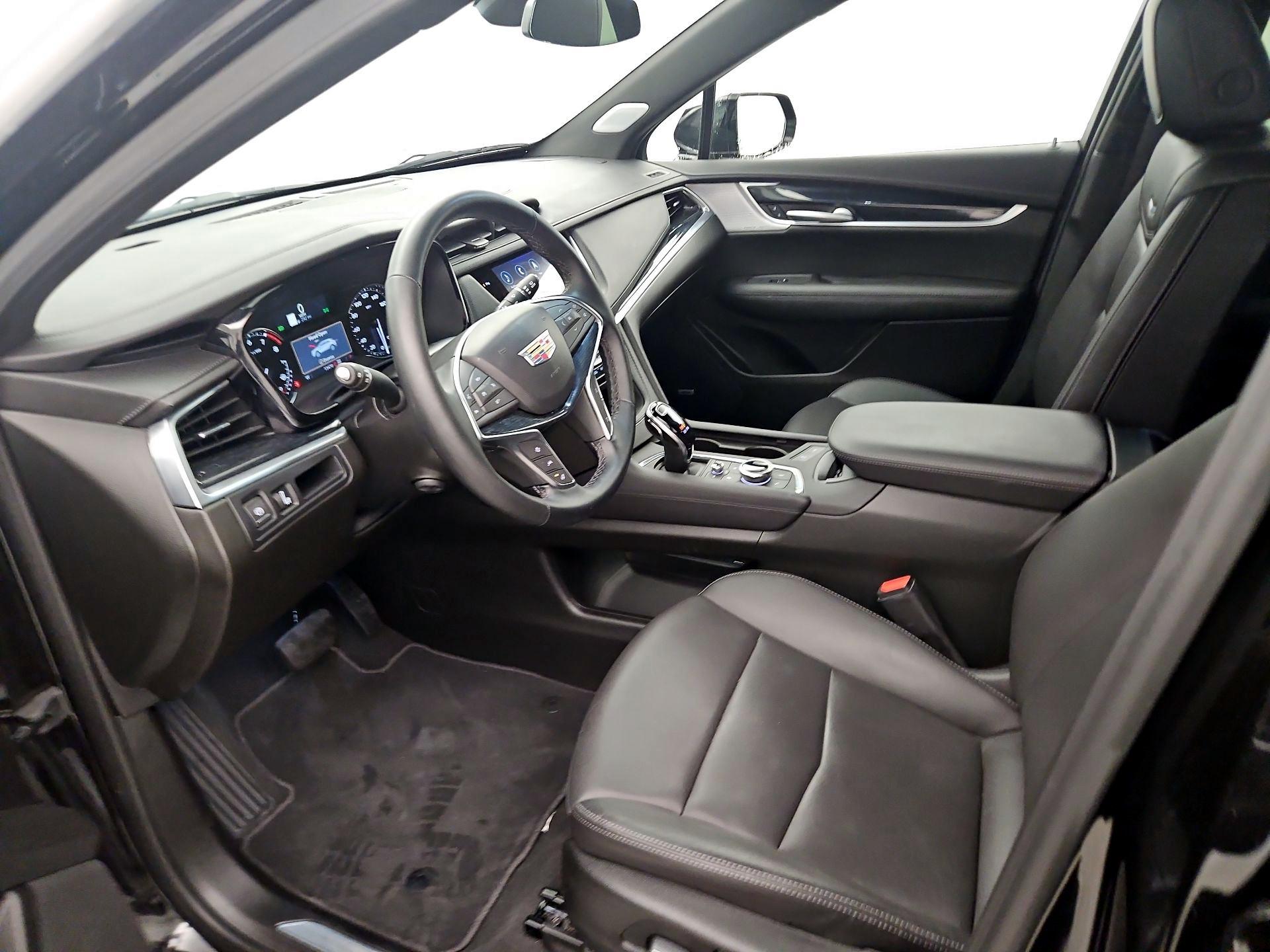 Thumbnail: 2025 Cadillac XT5 - 11