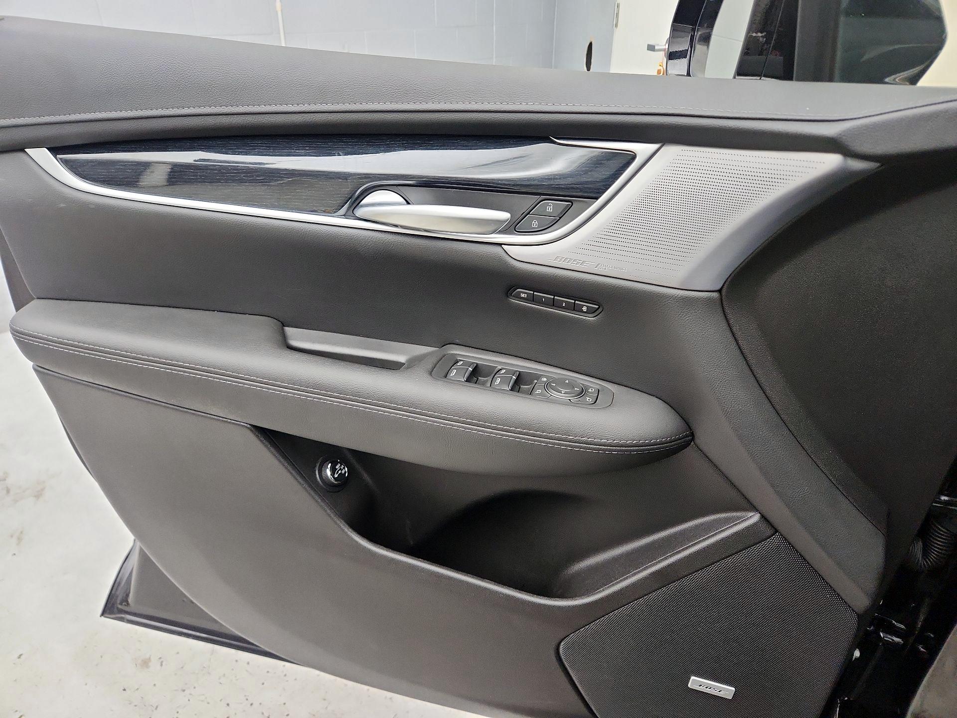 Thumbnail: 2025 Cadillac XT5 - 12