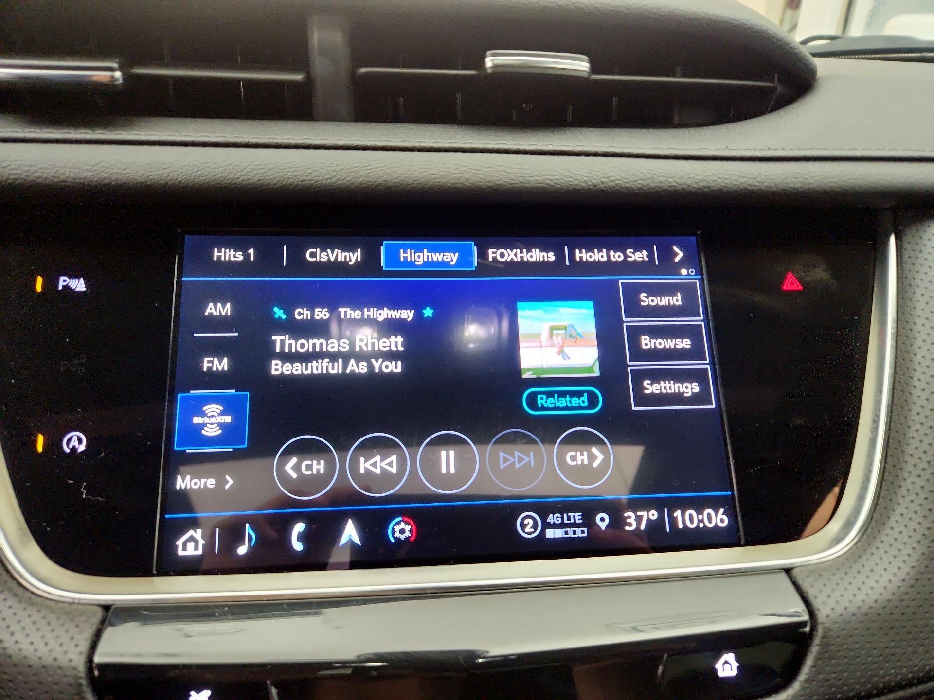 Thumbnail: 2025 Cadillac XT5 - 16