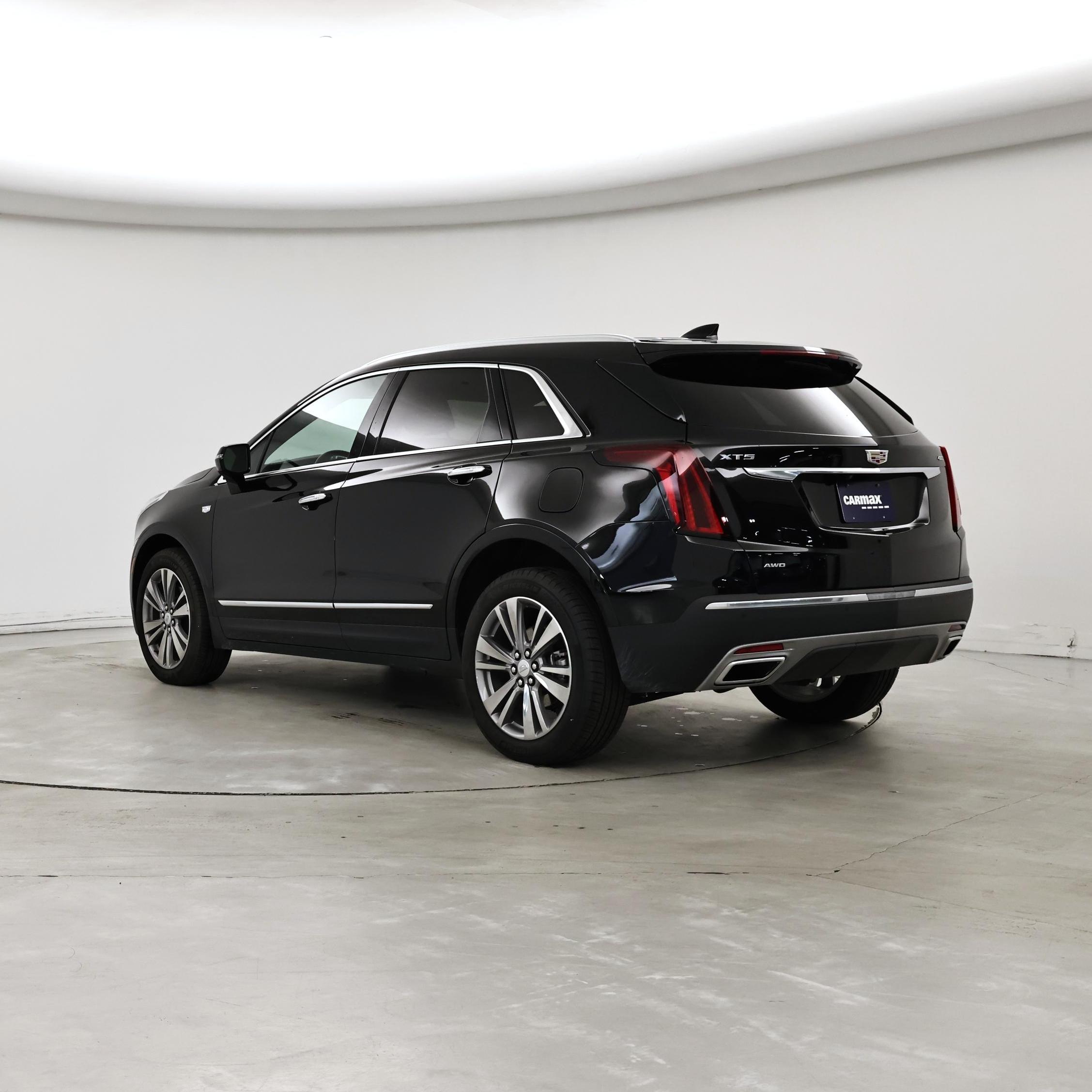 Thumbnail: 2025 Cadillac XT5 - 2