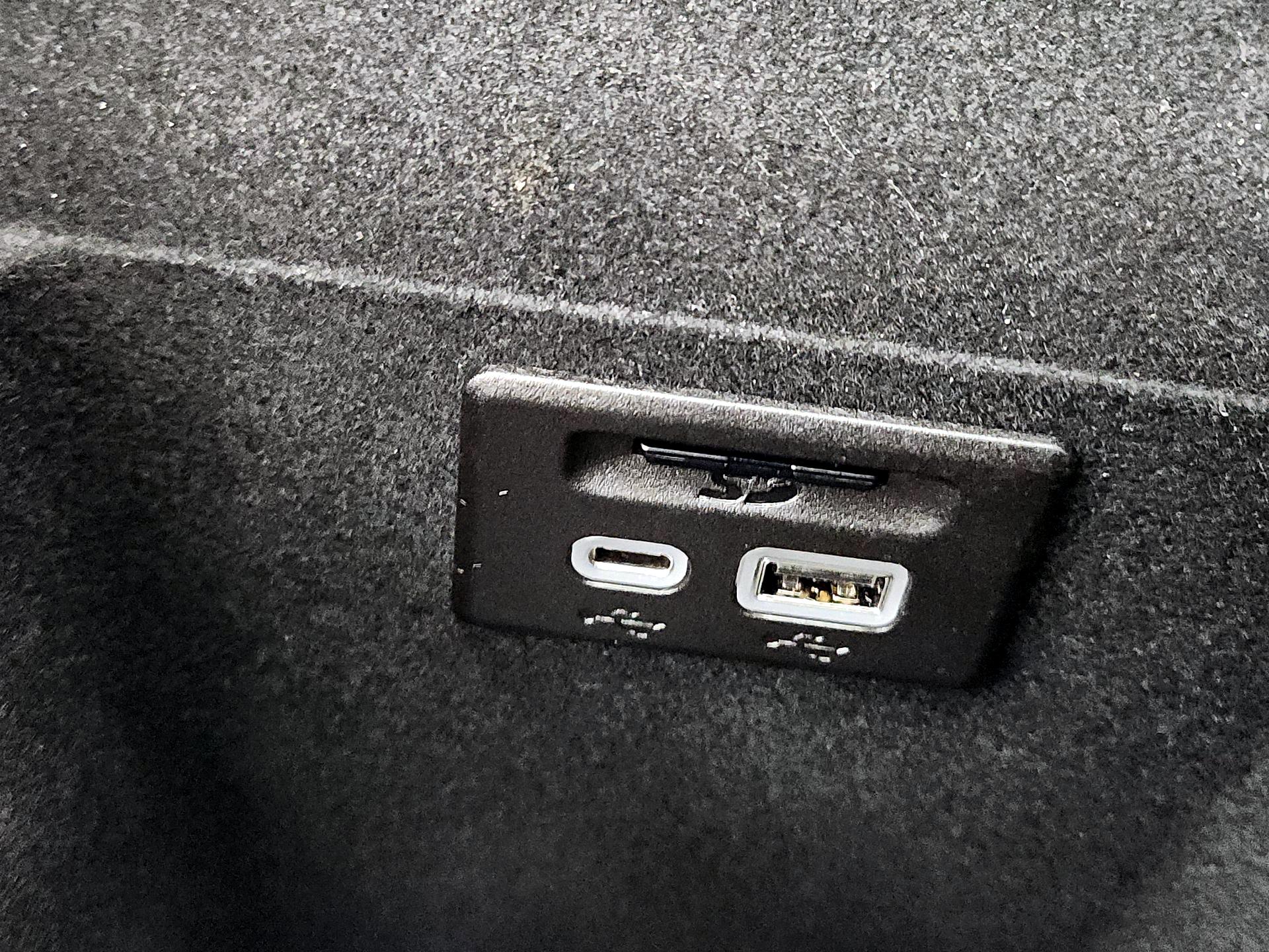 Thumbnail: 2025 Cadillac XT5 - 19