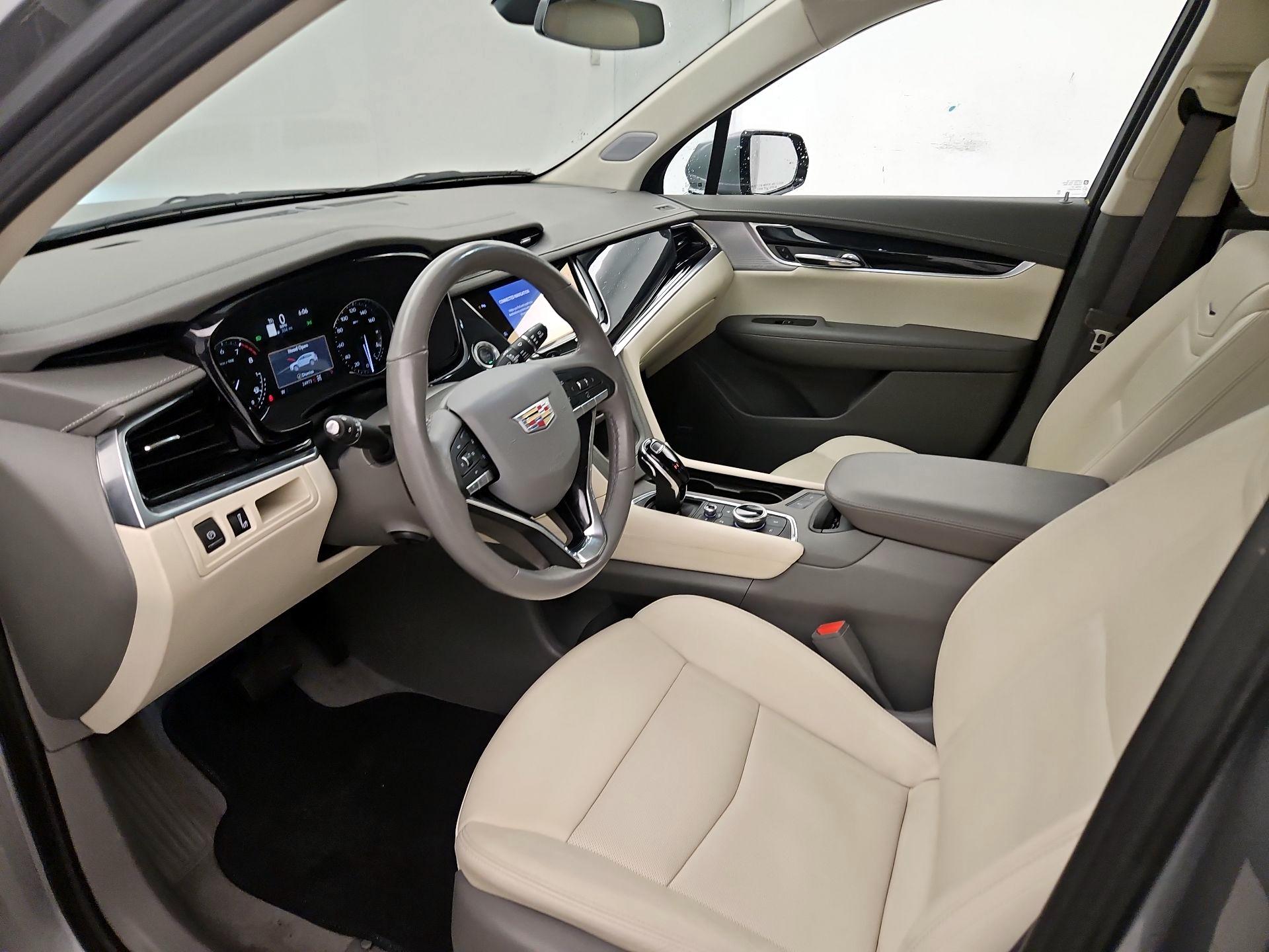 Thumbnail: 2025 Cadillac XT6 - 11