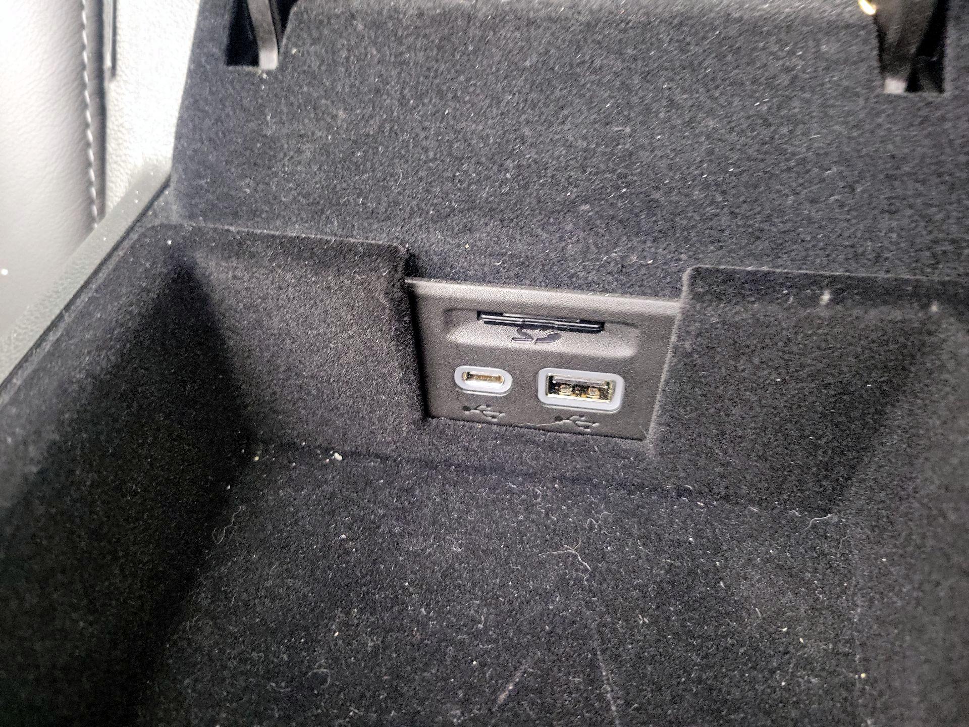 Thumbnail: 2025 Cadillac XT5 - 19