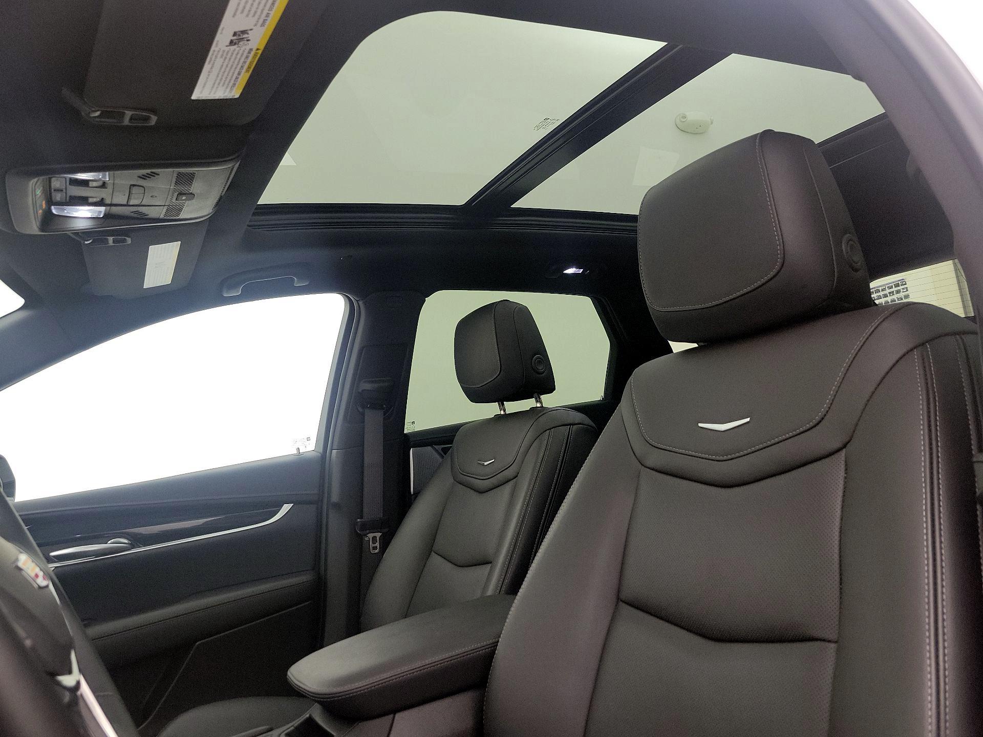 Thumbnail: 2025 Cadillac XT5 - 20