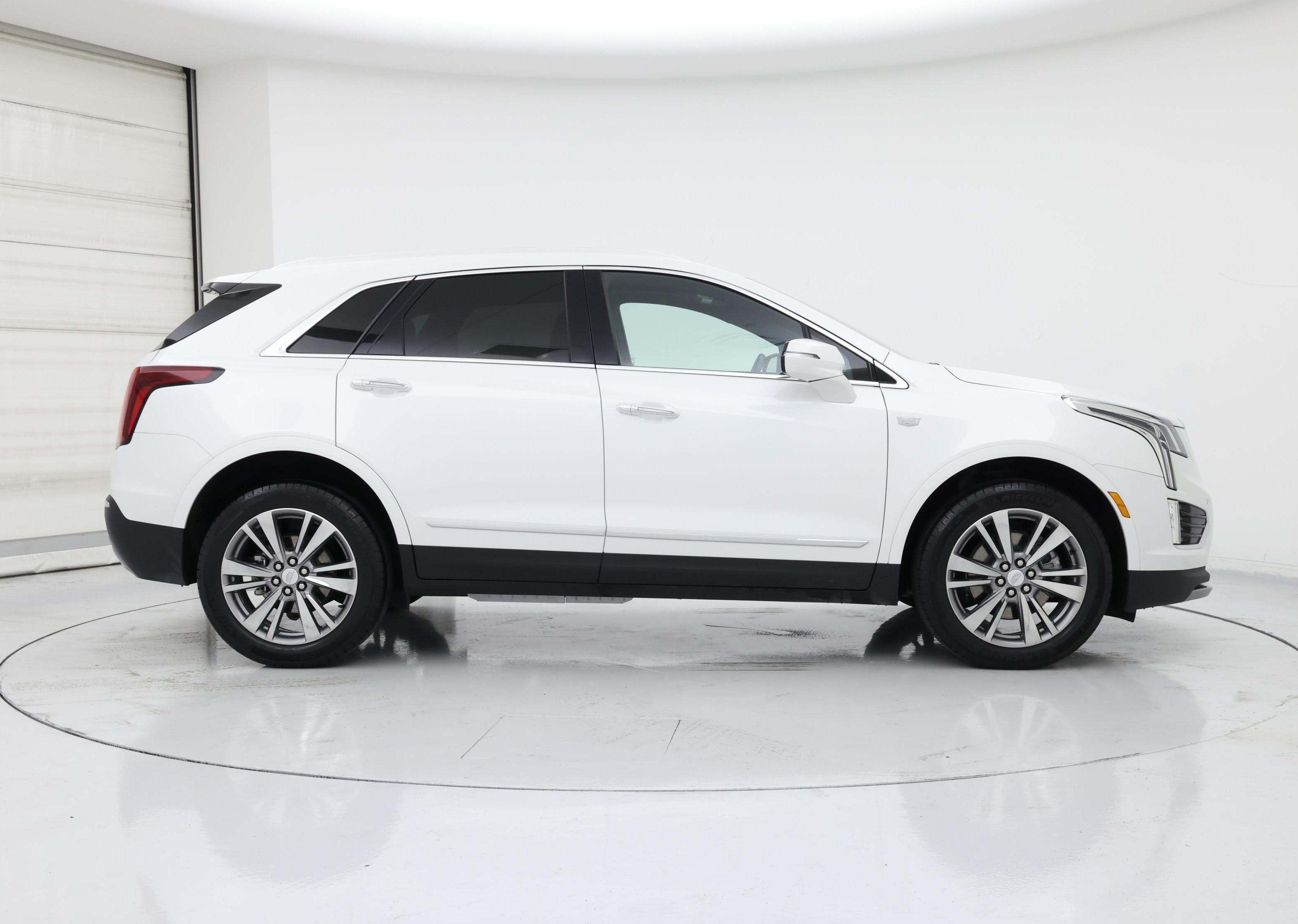 Thumbnail: 2025 Cadillac XT5 - 7