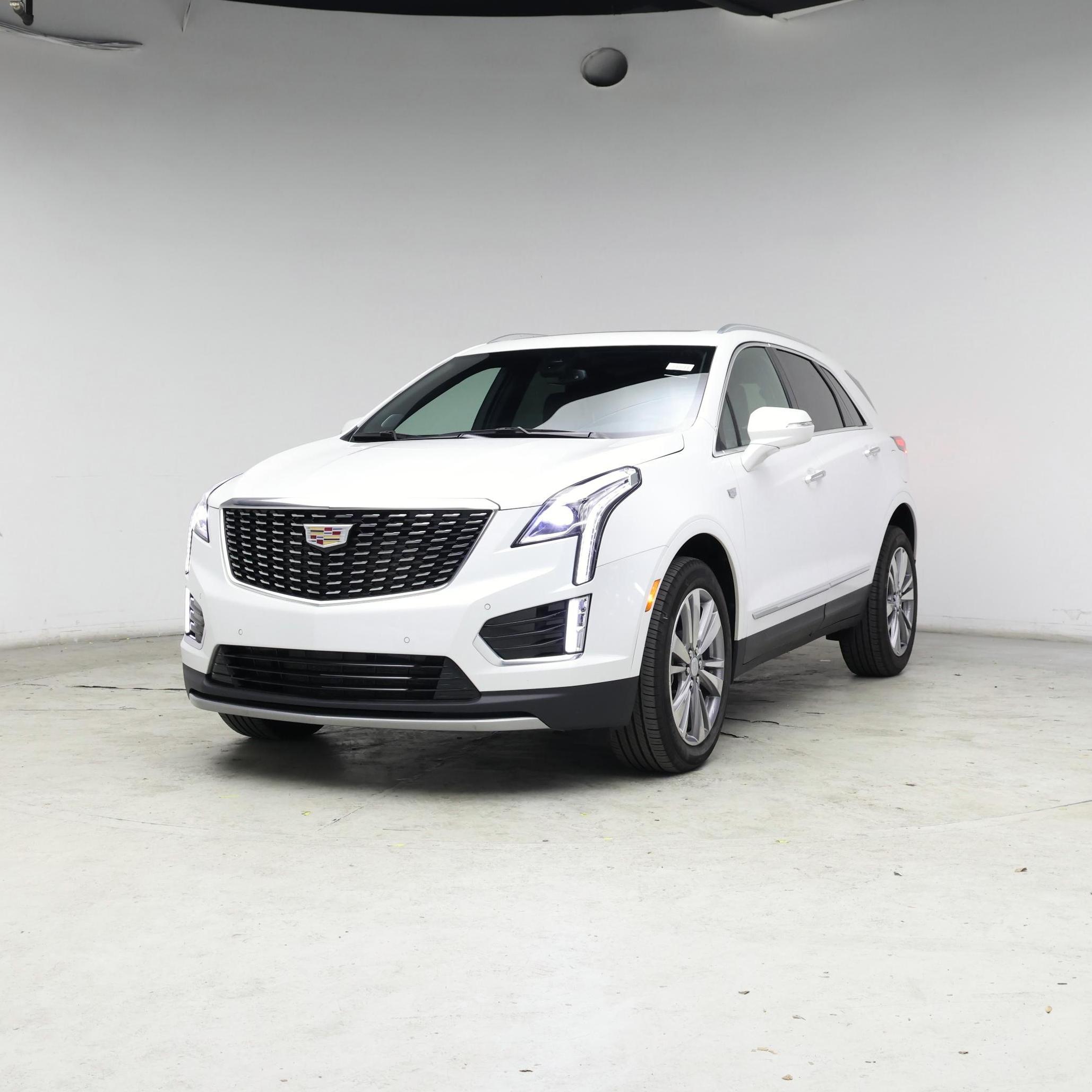 Thumbnail: 2025 Cadillac XT5 - 4
