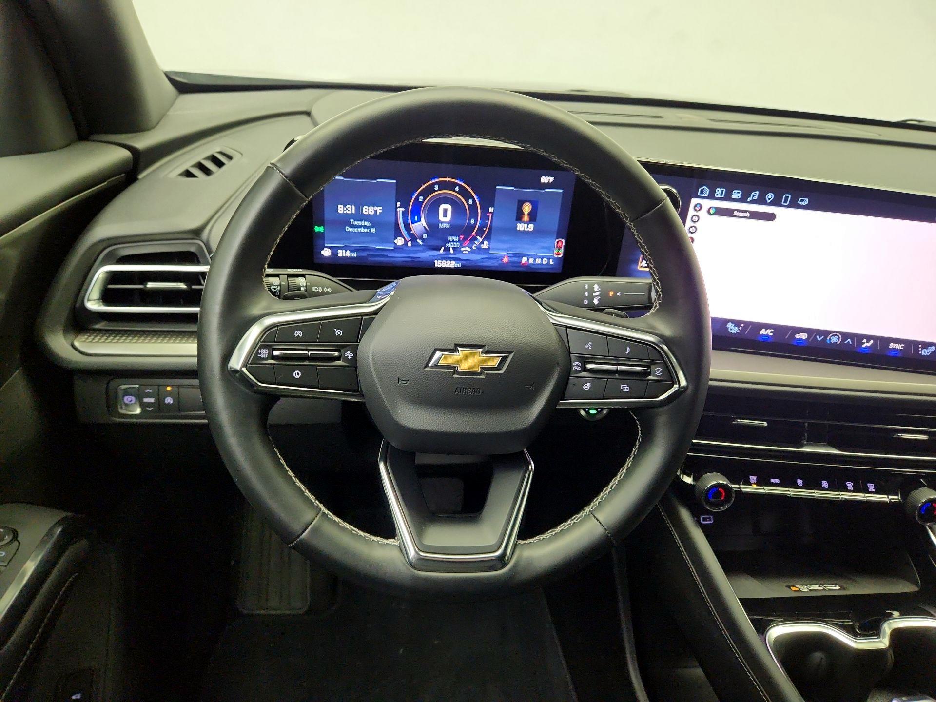 Thumbnail: 2025 Chevrolet Traverse - 10