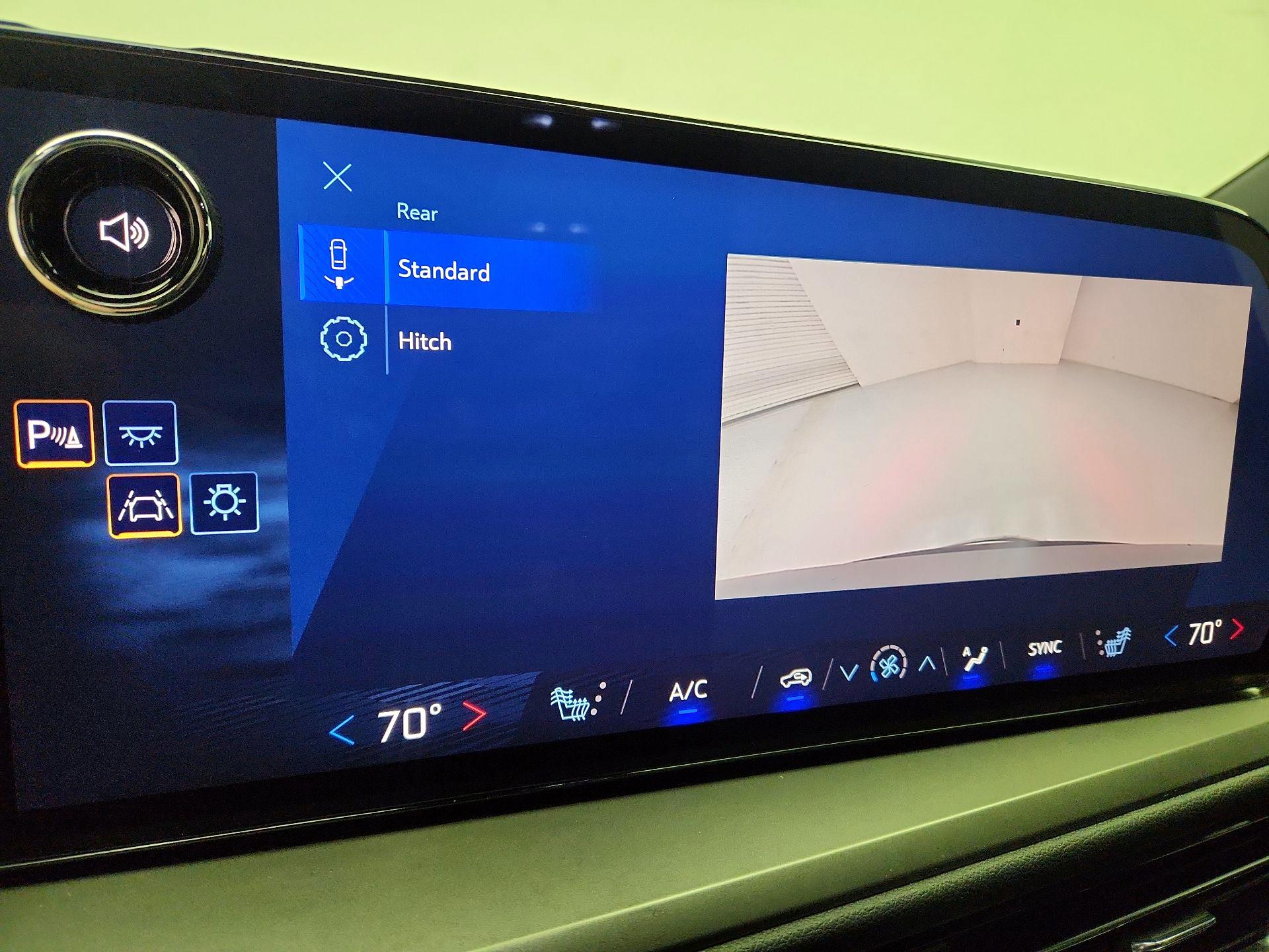 Thumbnail: 2025 Chevrolet Traverse - 15