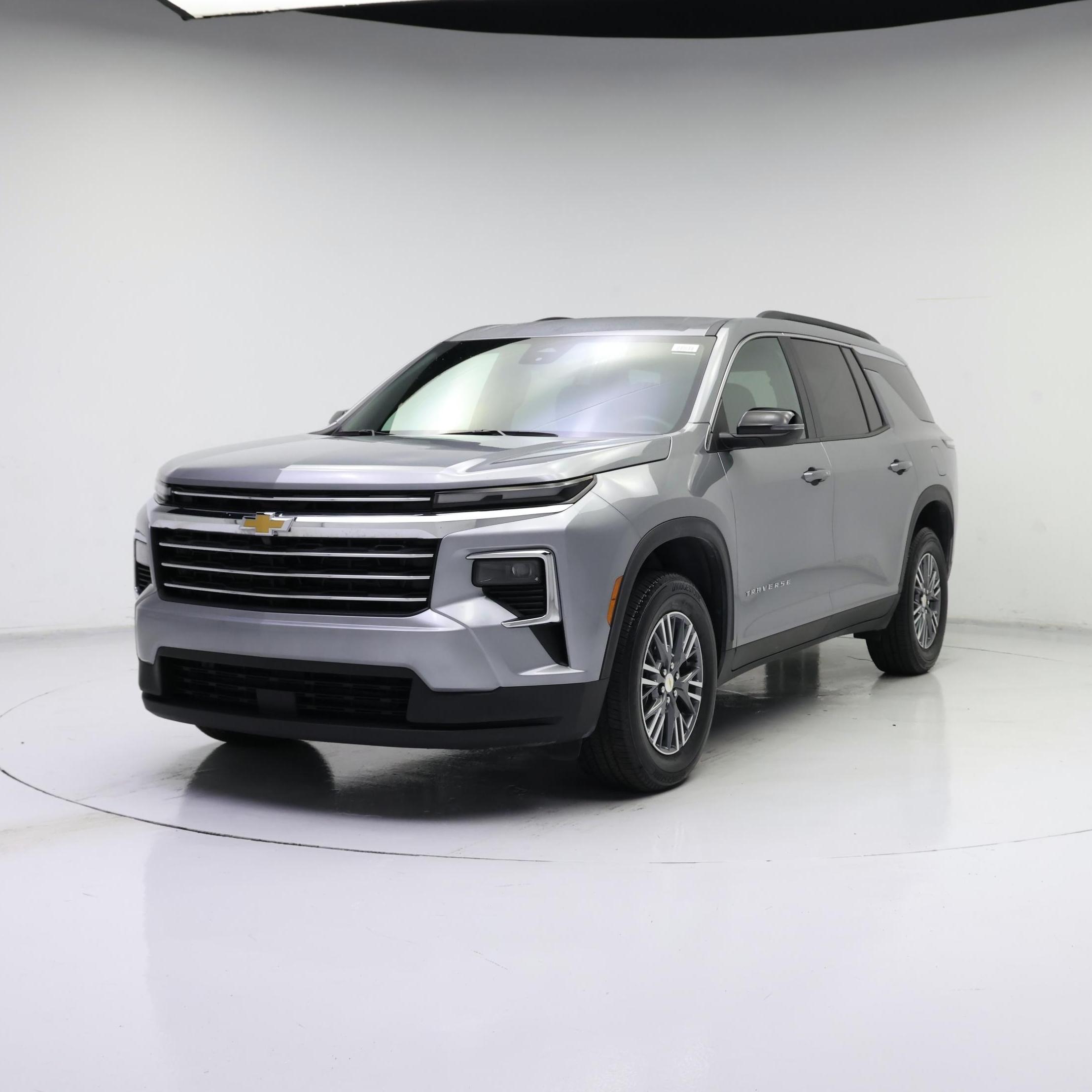 Thumbnail: 2025 Chevrolet Traverse - 4