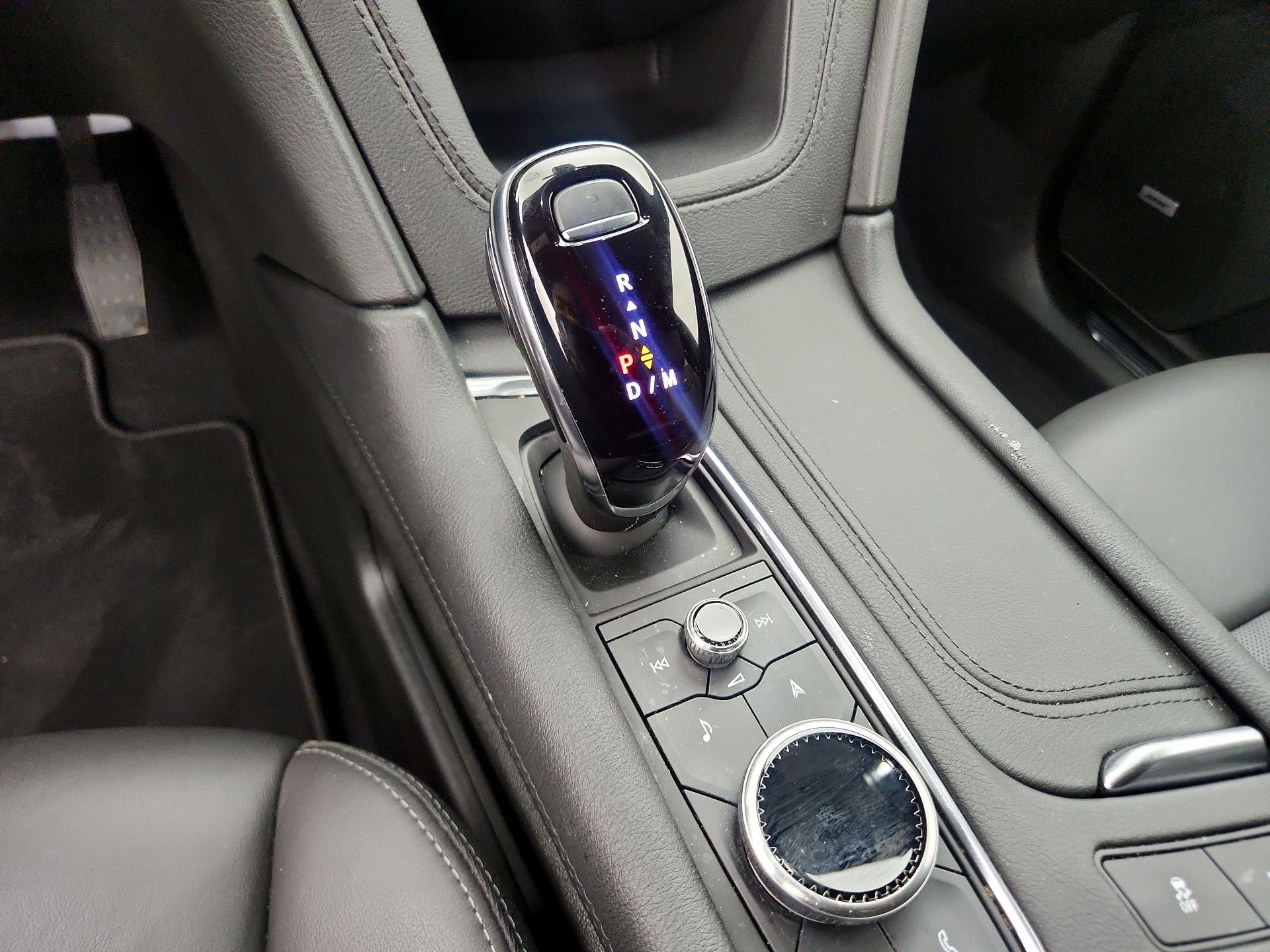 Thumbnail: 2025 Cadillac XT5 - 17