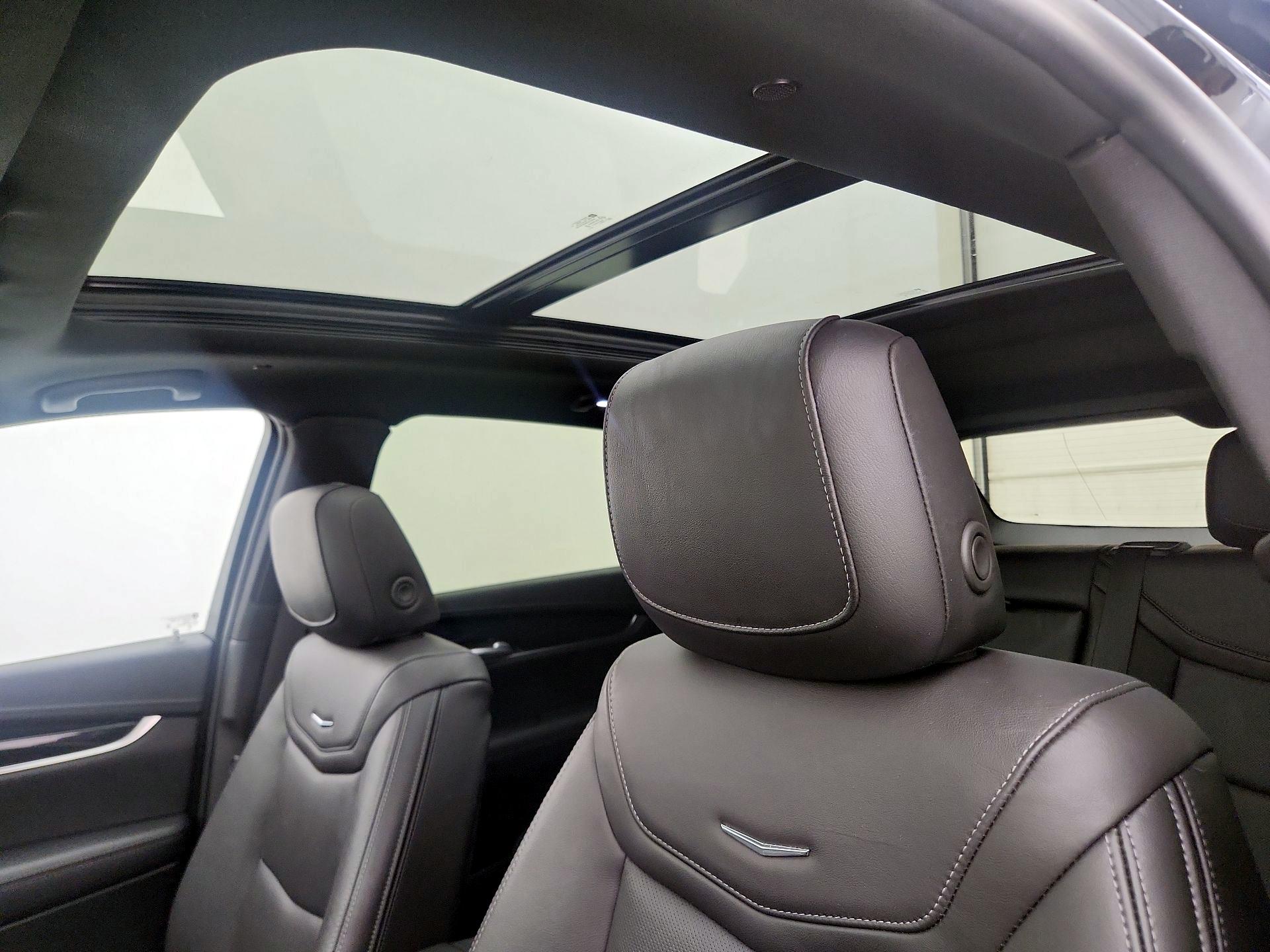 Thumbnail: 2025 Cadillac XT5 - 19