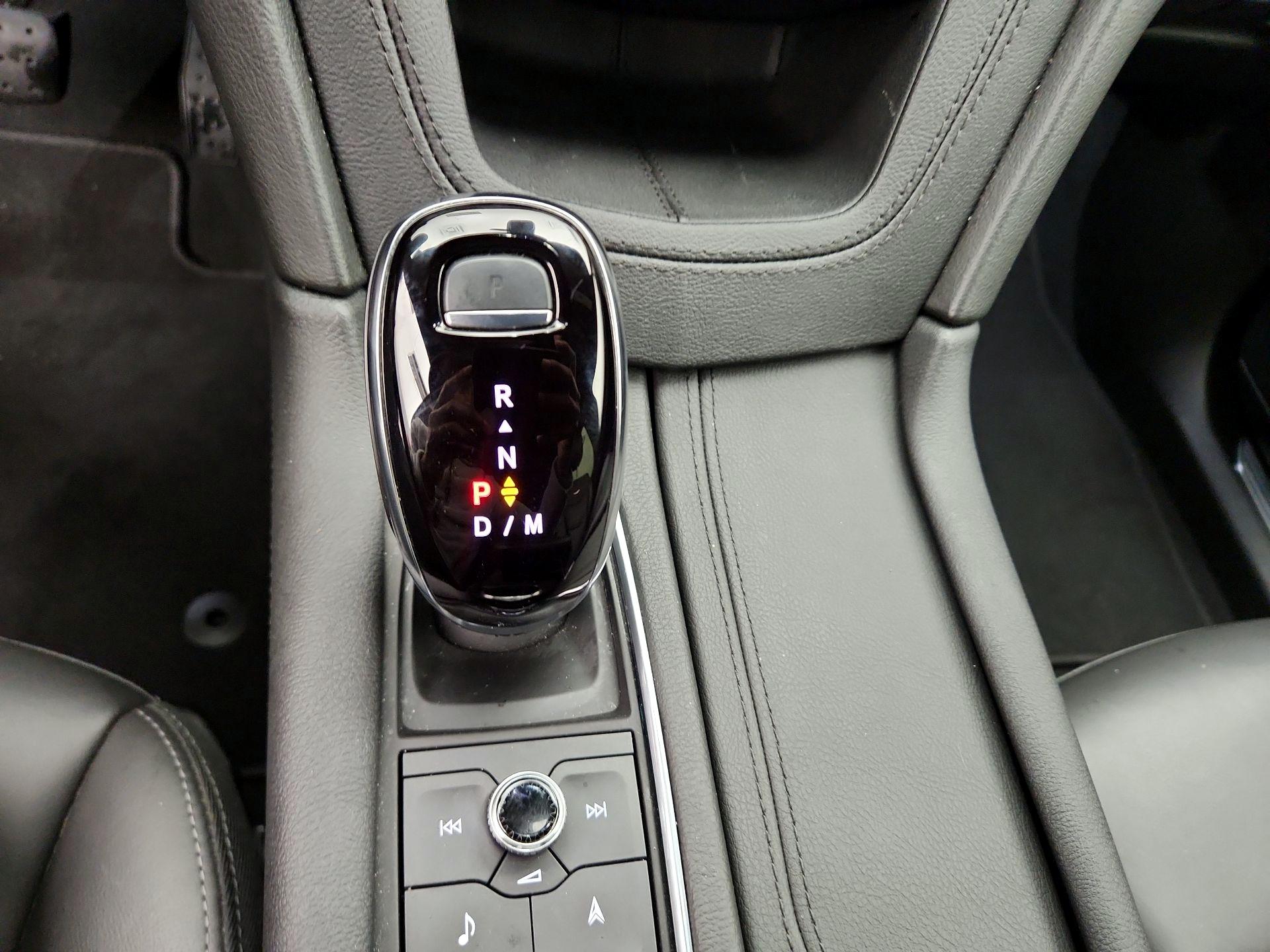 Thumbnail: 2025 Cadillac XT5 - 18