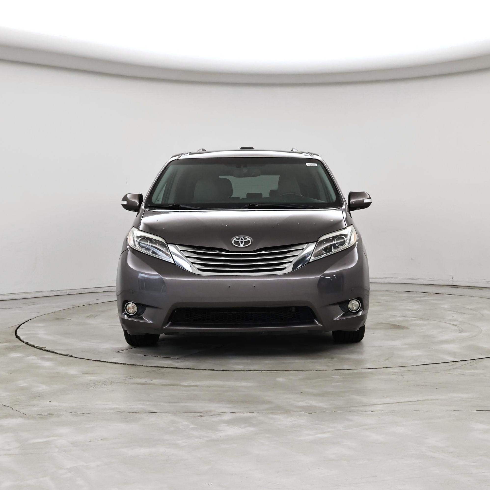 Thumbnail: 2015 Toyota Sienna - 5