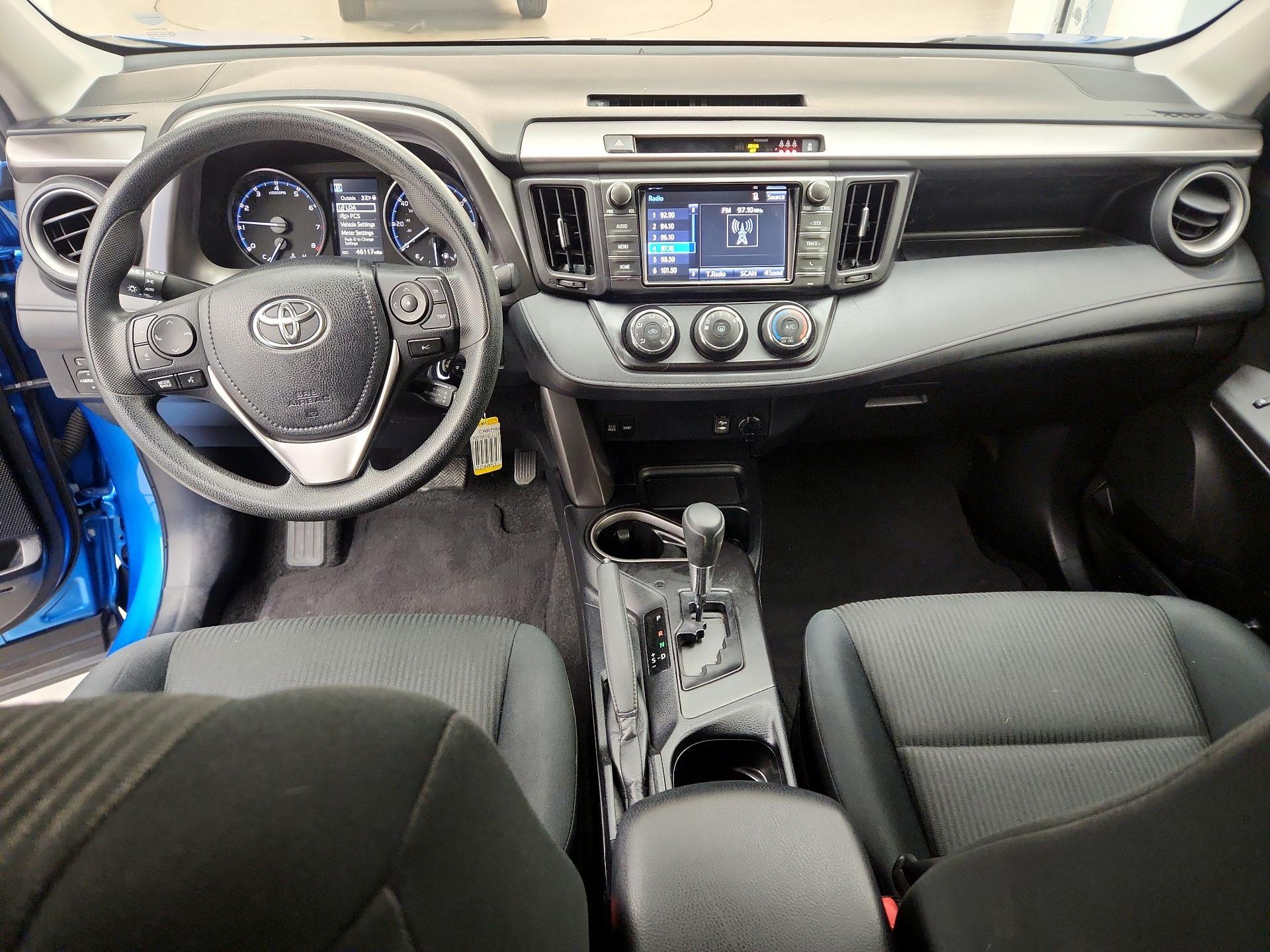 Thumbnail: 2018 Toyota RAV4 - 9