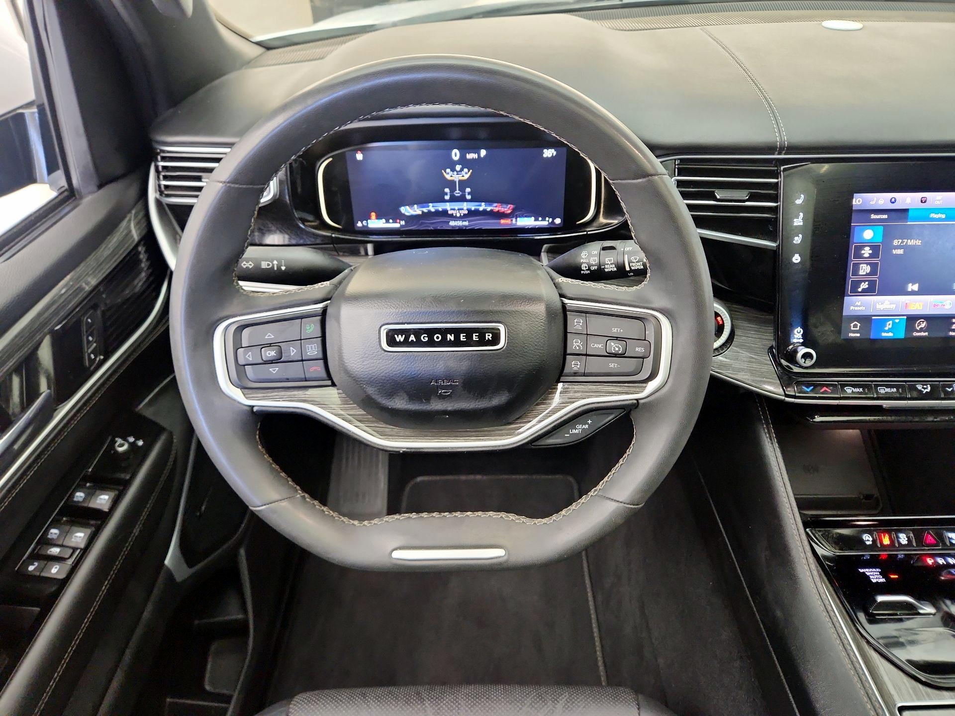 Thumbnail: 2022 Jeep Wagoneer - 10