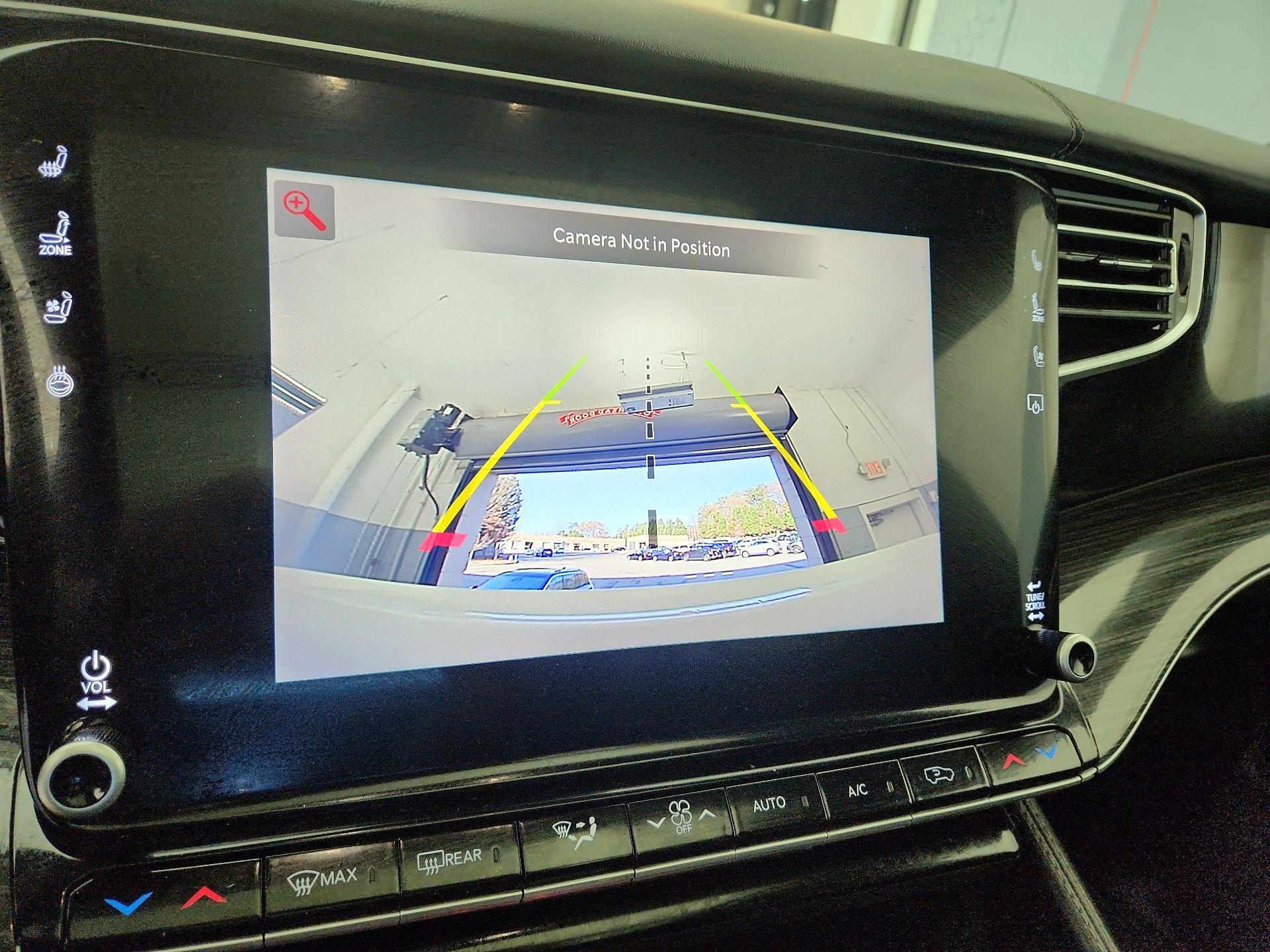 Thumbnail: 2022 Jeep Wagoneer - 15