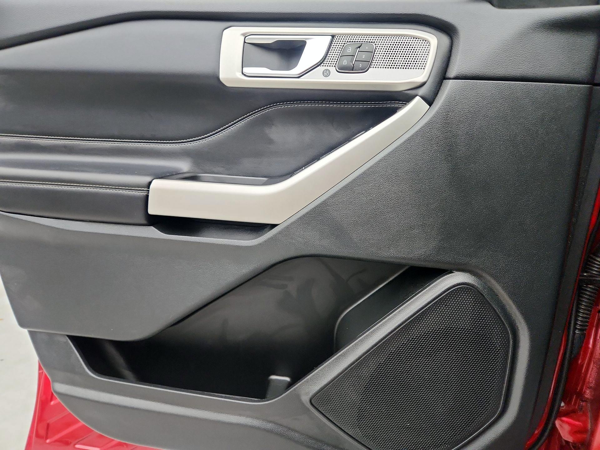 Thumbnail: 2021 Ford Explorer - 12