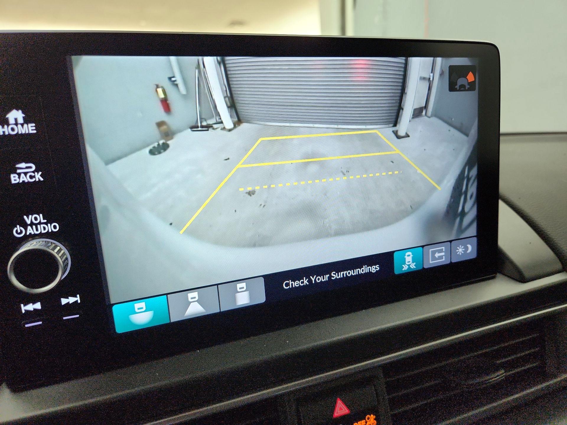 Thumbnail: 2023 Honda Pilot - 14