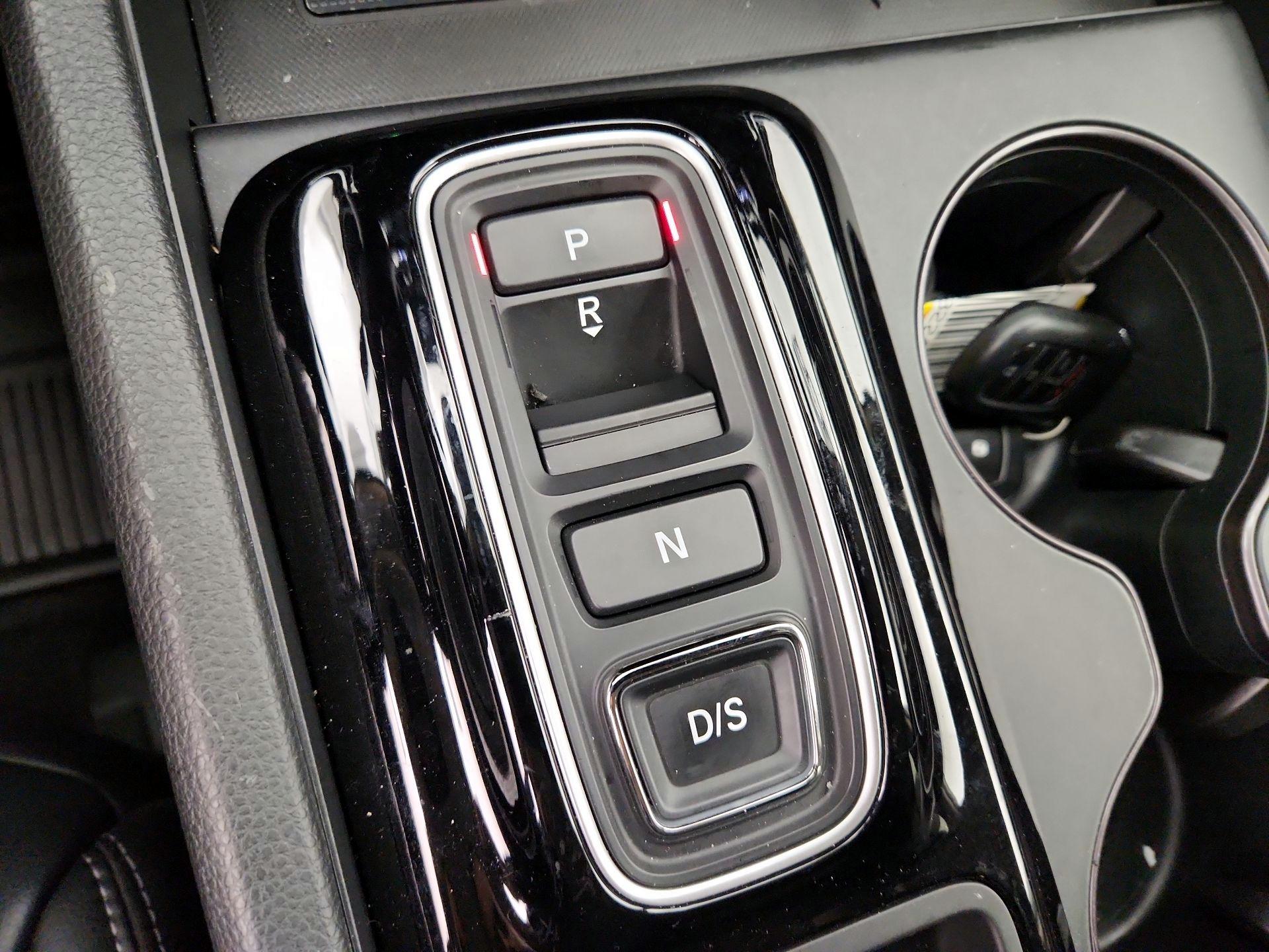 Thumbnail: 2023 Honda Pilot - 17