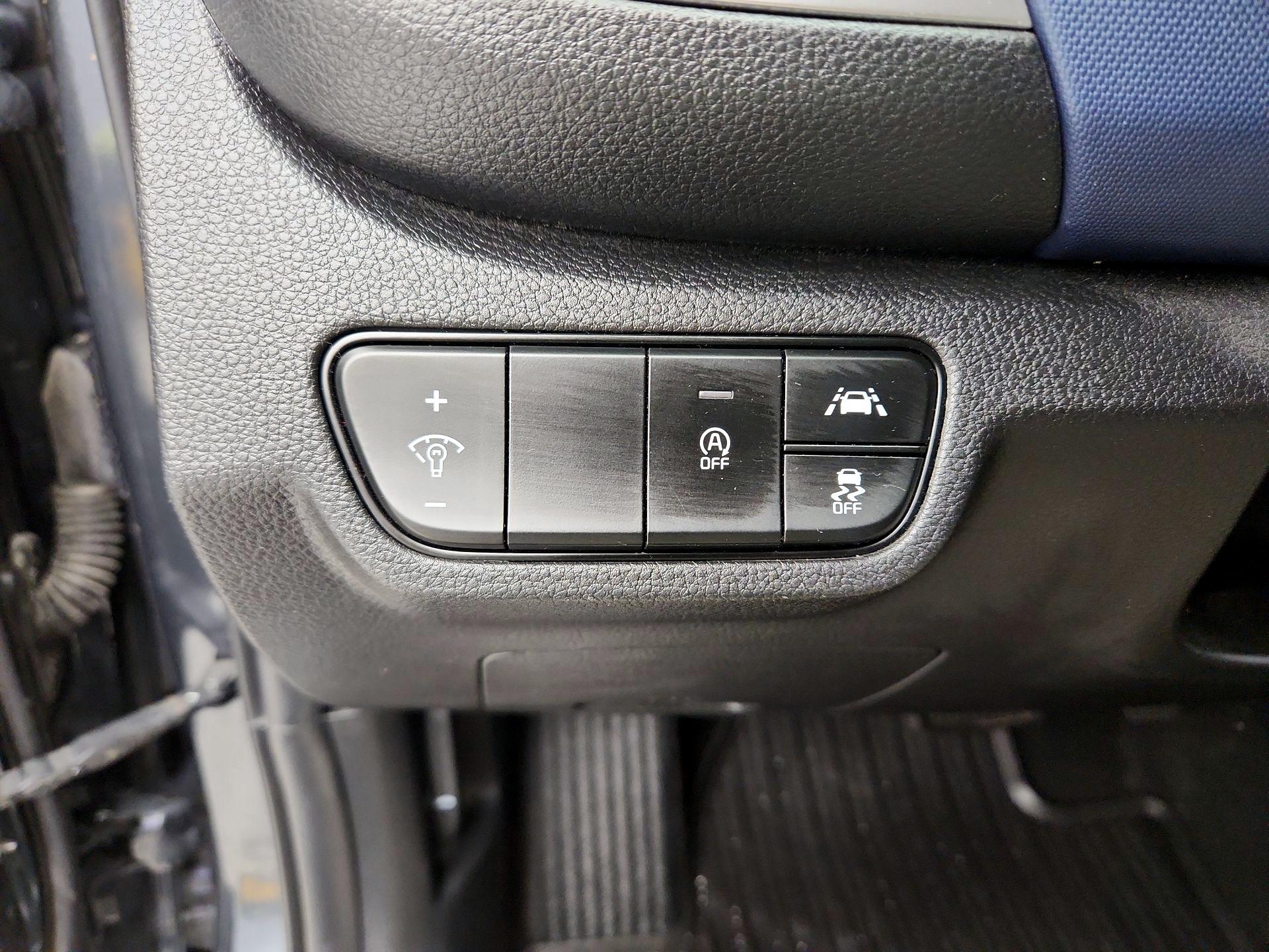 Thumbnail: 2023 Kia Seltos - 13