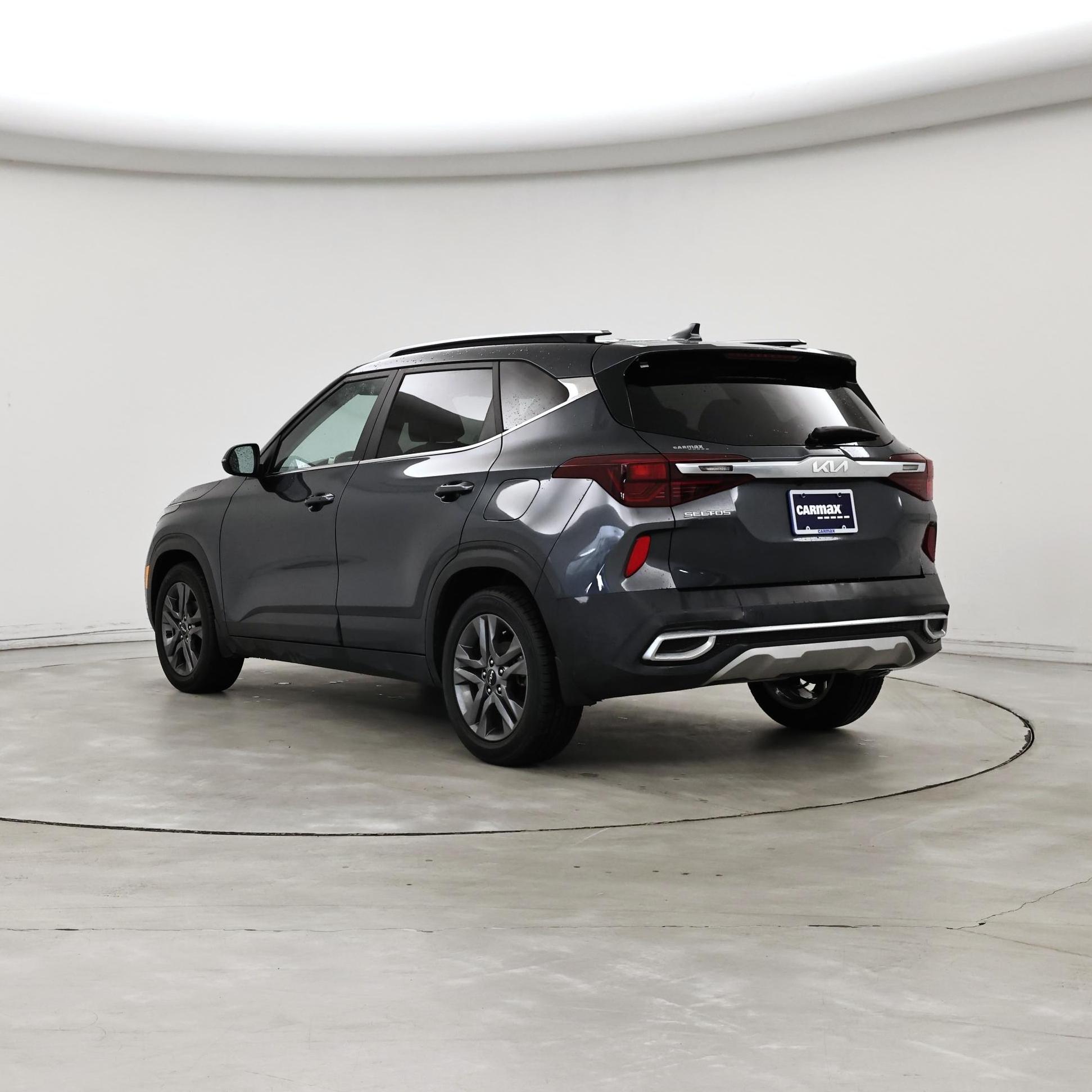 Thumbnail: 2023 Kia Seltos - 2