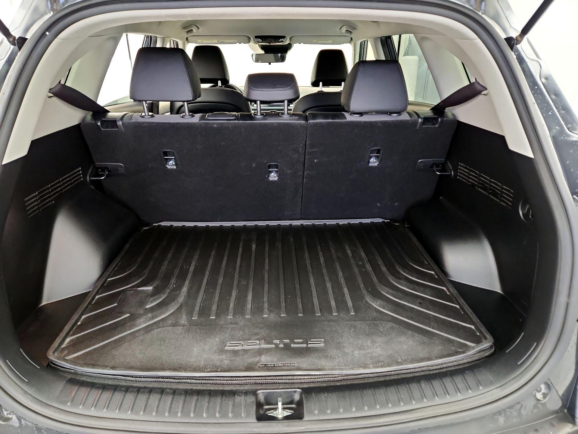 Thumbnail: 2023 Kia Seltos - 19