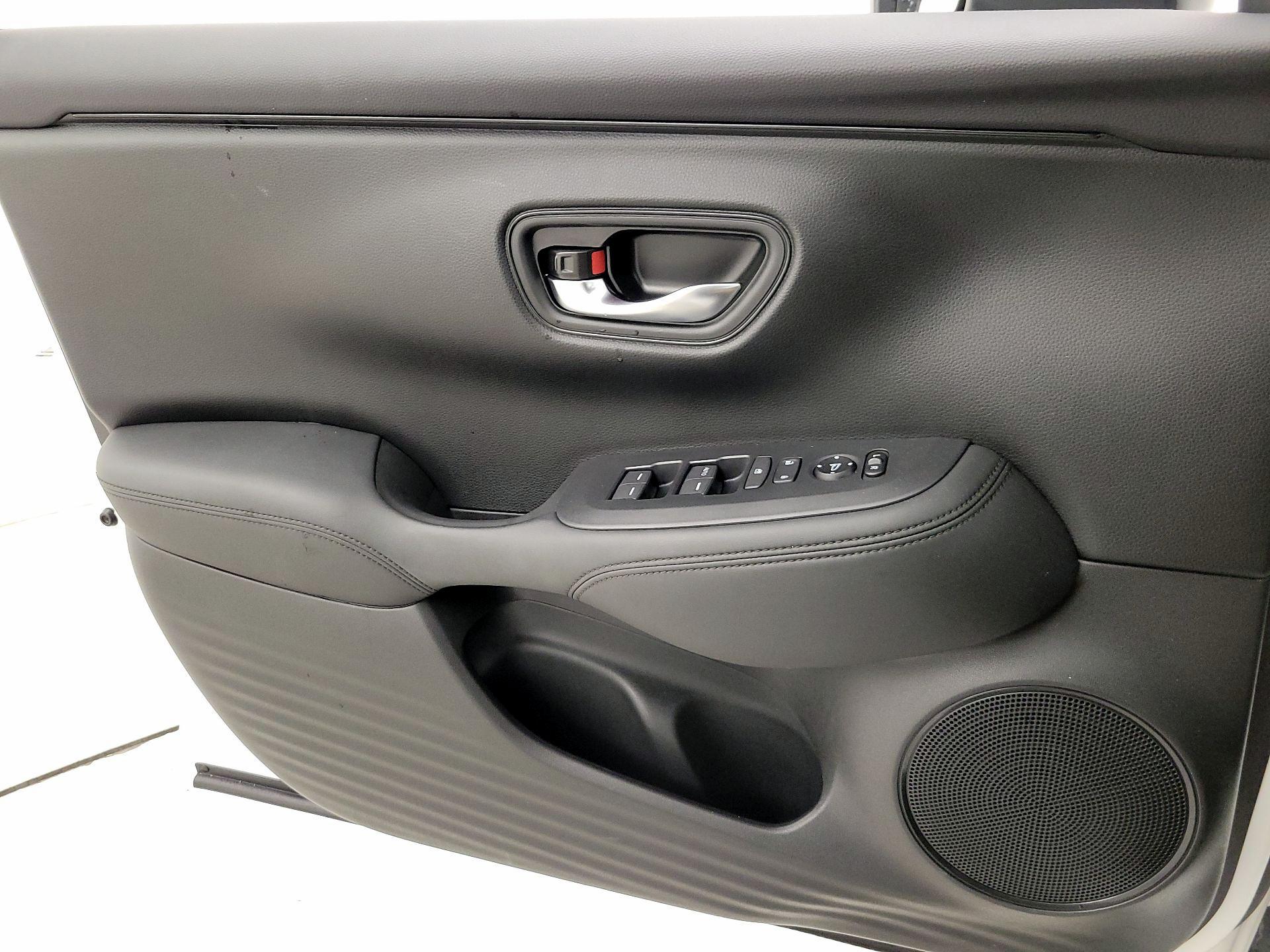 Thumbnail: 2023 Honda HR-V - 12