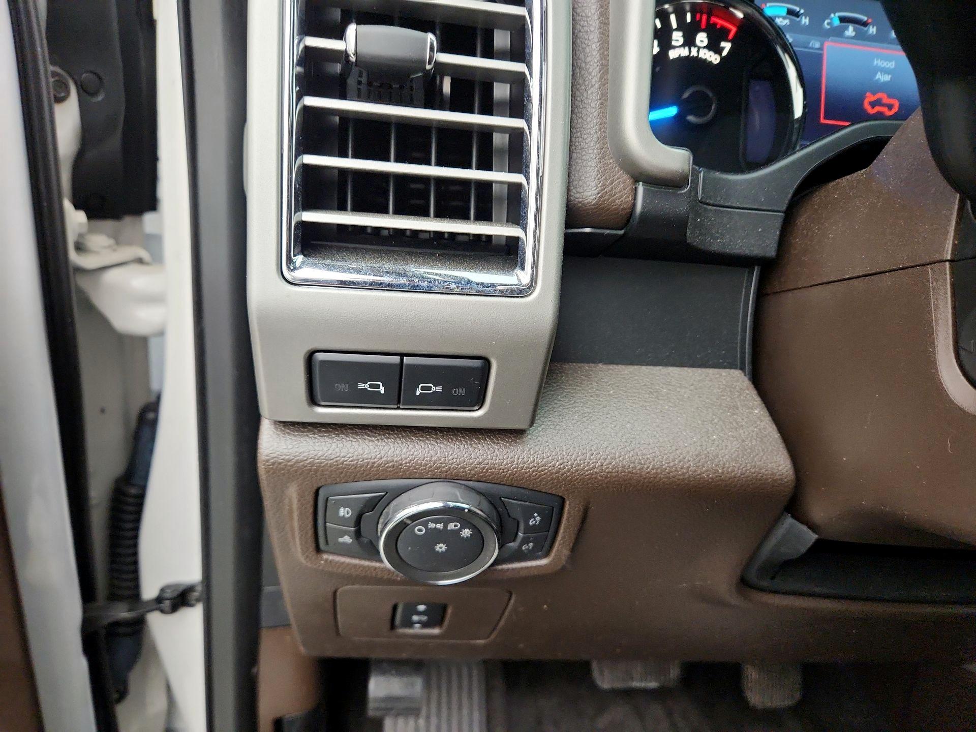 Thumbnail: 2015 Ford F-150 - 13