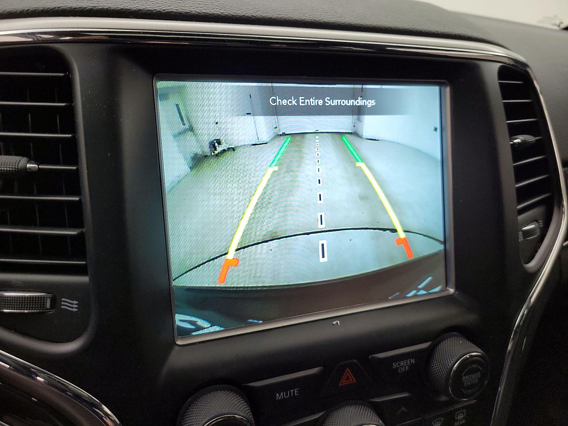 Thumbnail: 2018 Jeep Grand Cherokee - 15