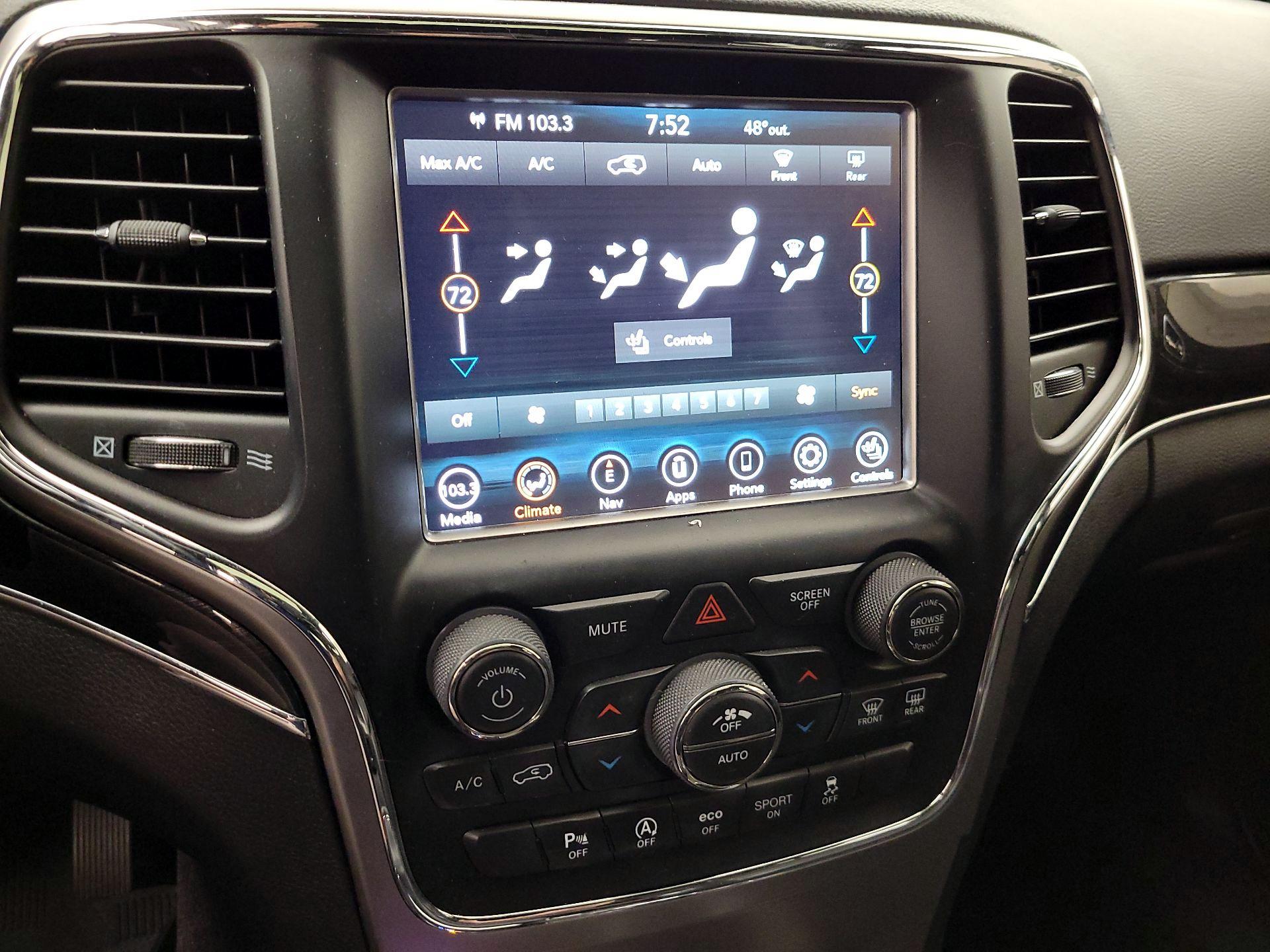 Thumbnail: 2018 Jeep Grand Cherokee - 17