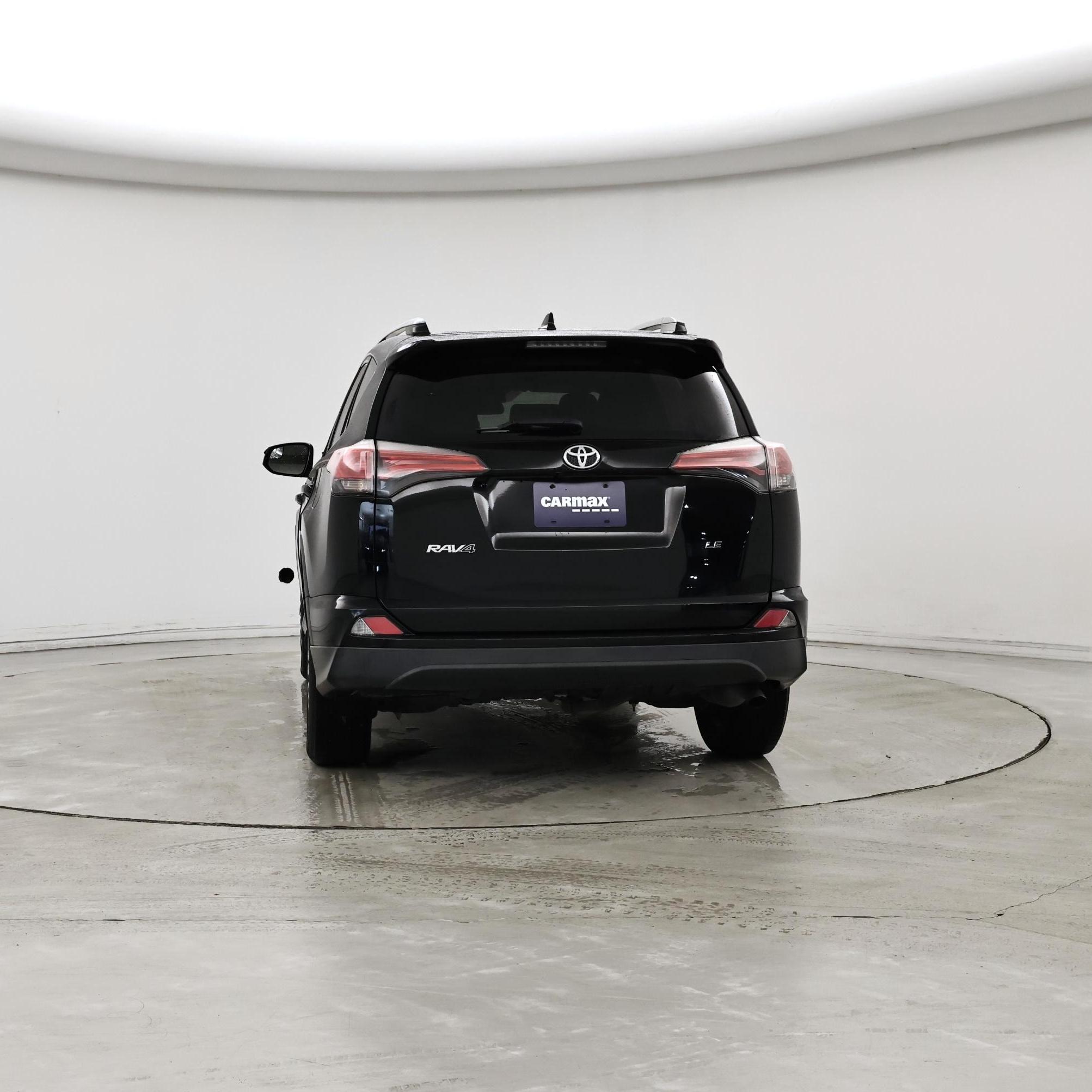 Thumbnail: 2017 Toyota RAV4 - 6