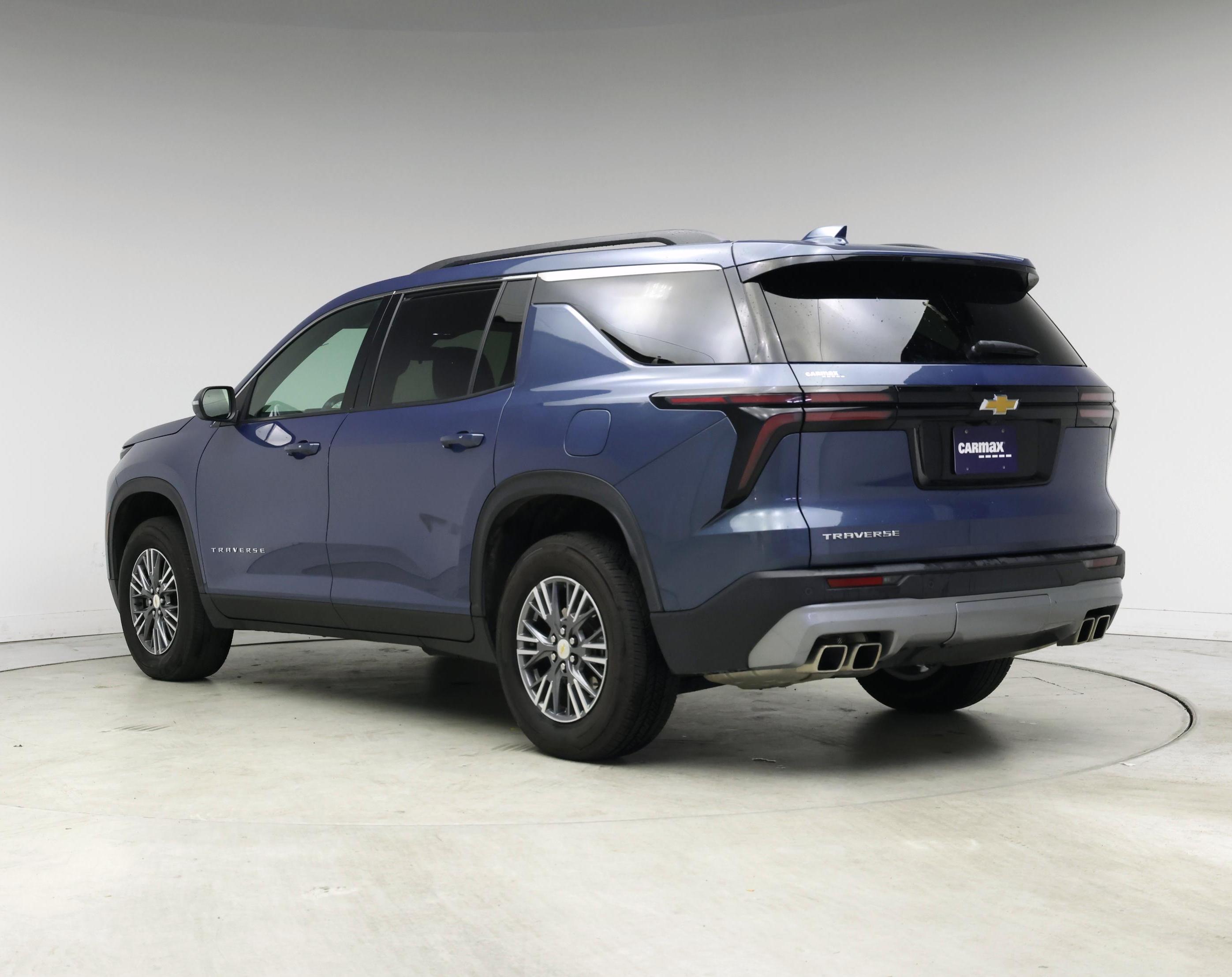 Thumbnail: 2025 Chevrolet Traverse - 2