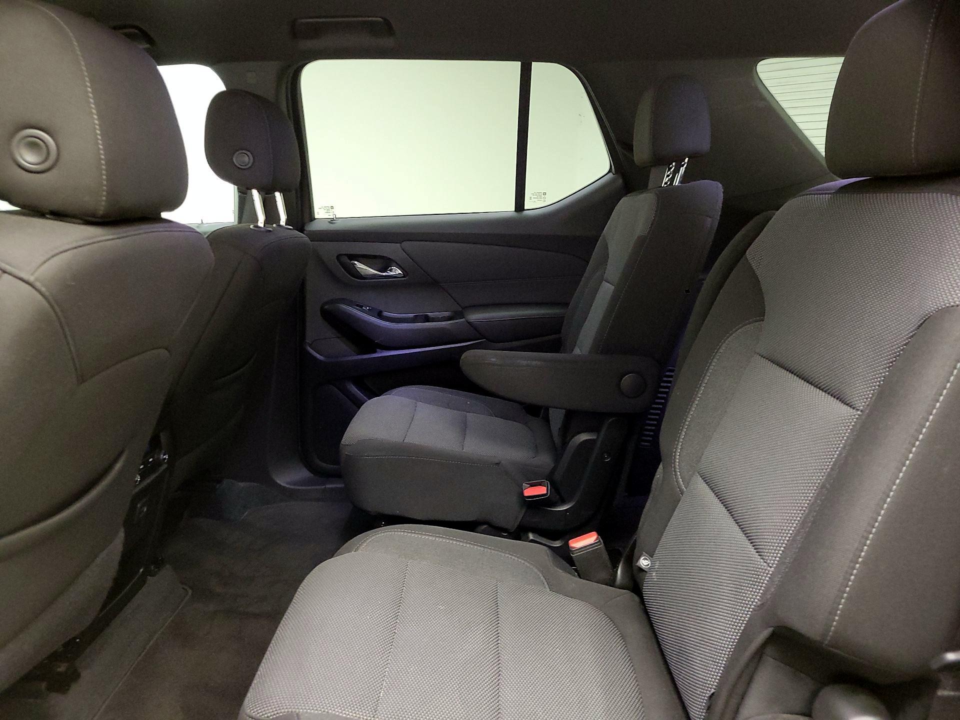 Thumbnail: 2023 Chevrolet Traverse - 19