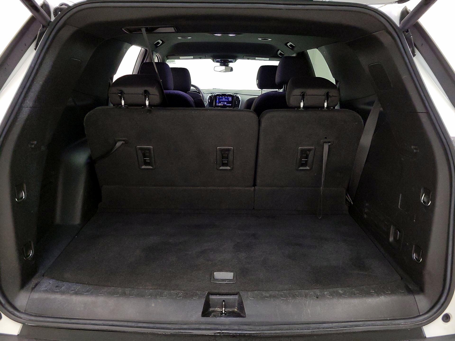 Thumbnail: 2023 Chevrolet Traverse - 20