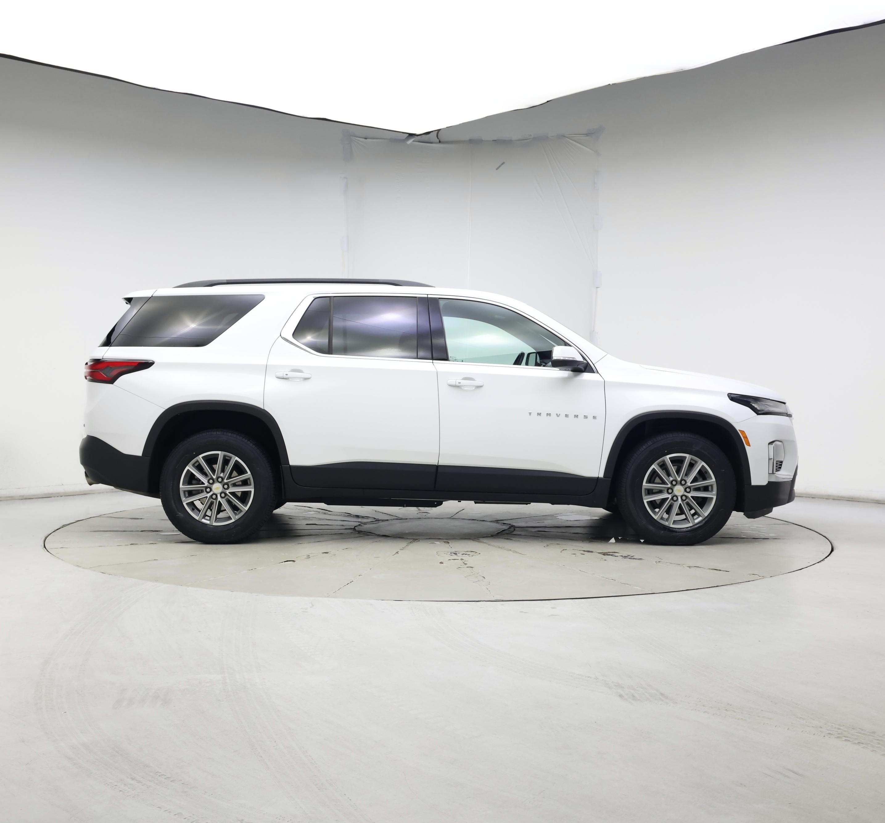 Thumbnail: 2023 Chevrolet Traverse - 7