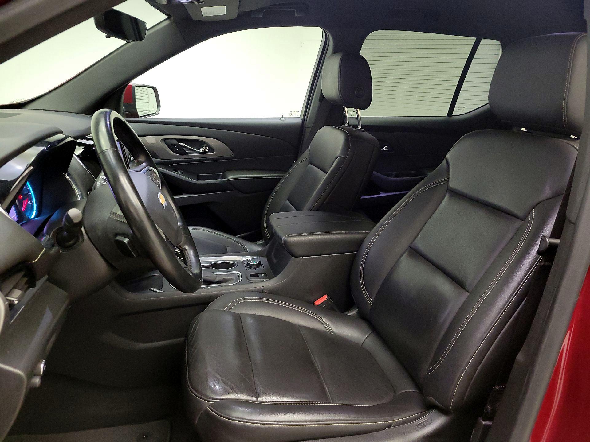 Thumbnail: 2023 Chevrolet Traverse - 11