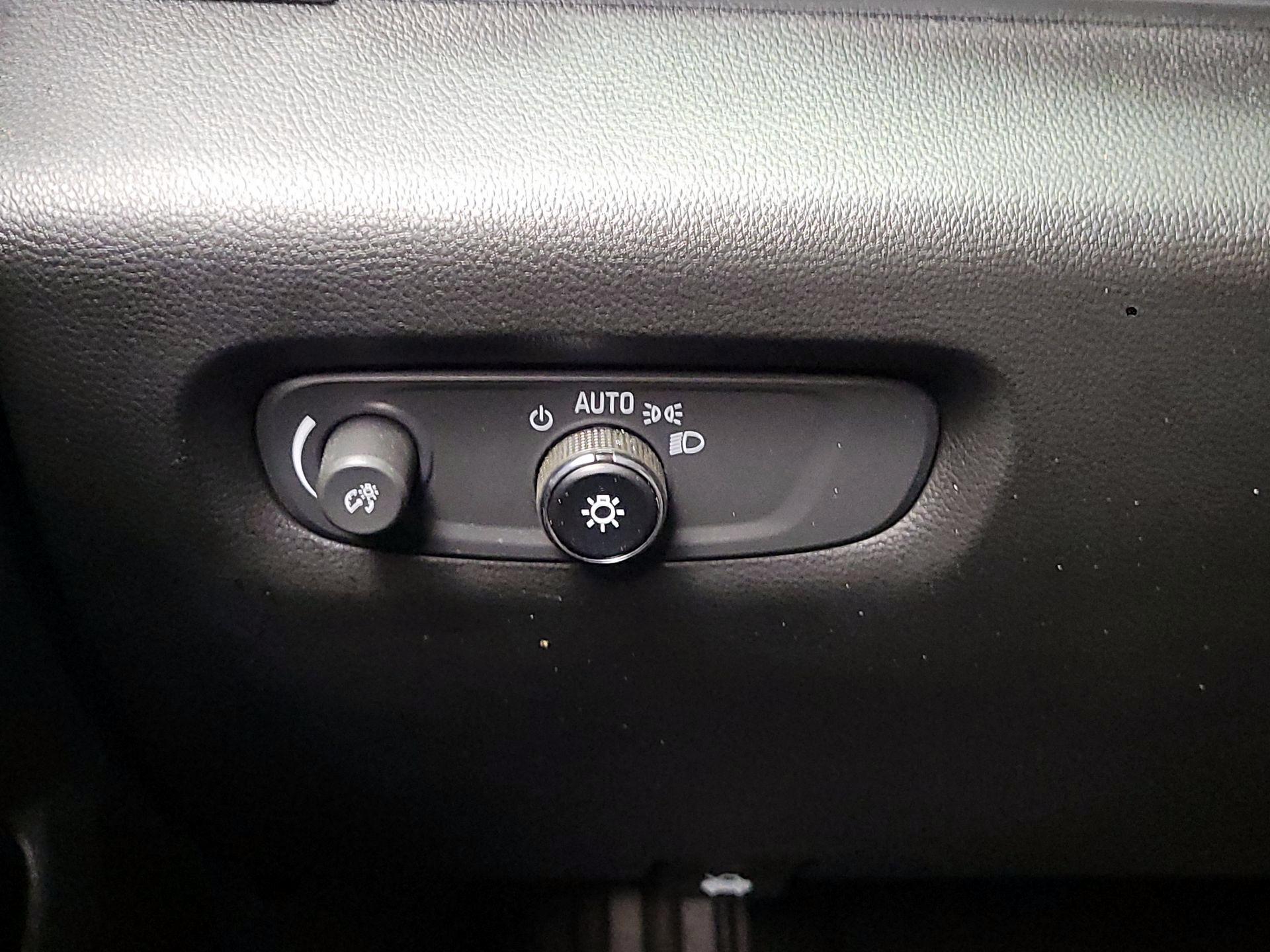 Thumbnail: 2023 Chevrolet Traverse - 13